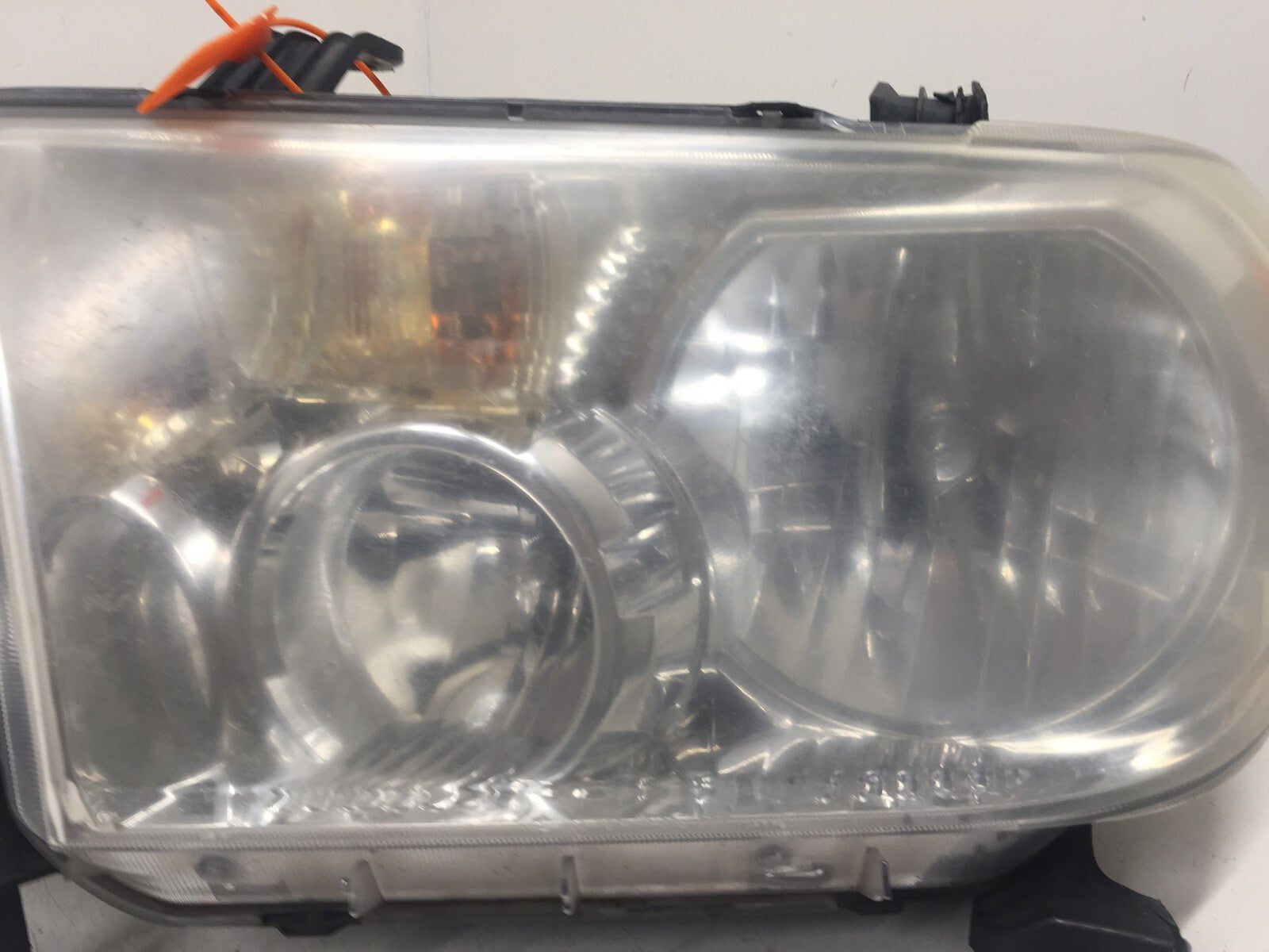 Headlight Damaged Lamp Left Driver LH Toyota Tundra 2010-2013 811500C070 OEM