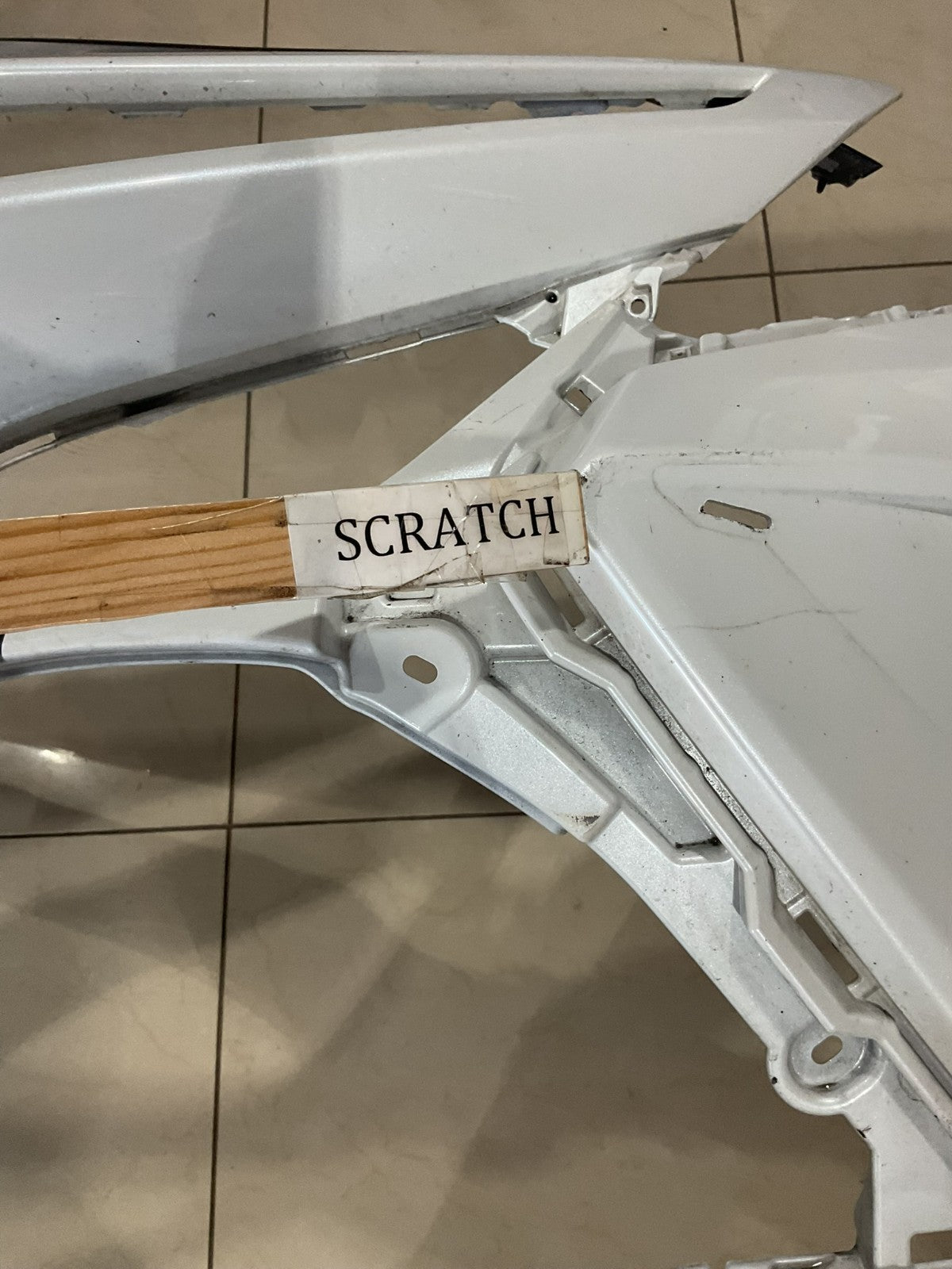 Front Bumper Cover White 2018-2020 Toyota Camry SE XSE 52119+06e20 OEM