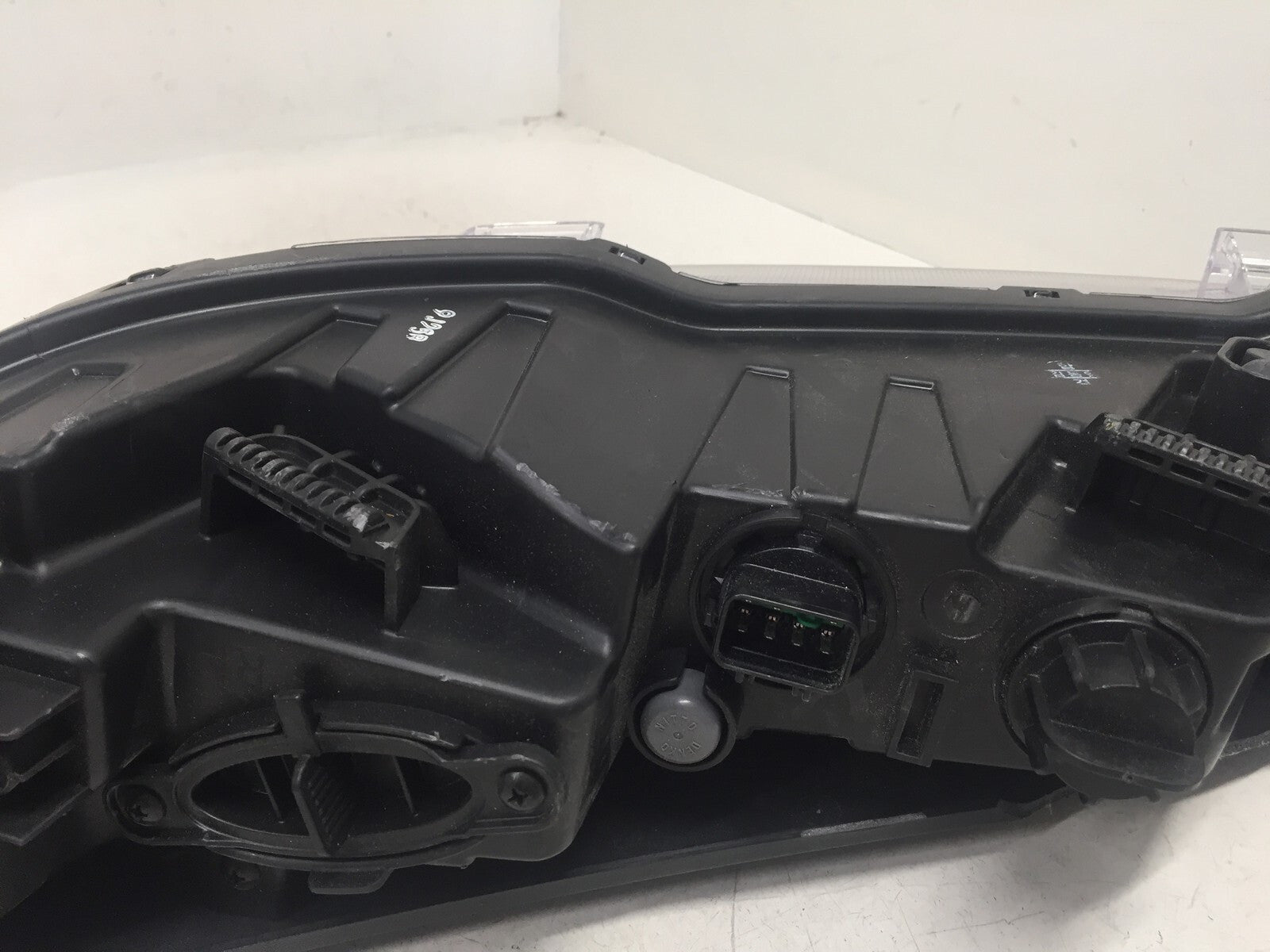 Daytime Running light Damaged Upper Mount Hyundai Palisade 2020 92208-S8010 OEM