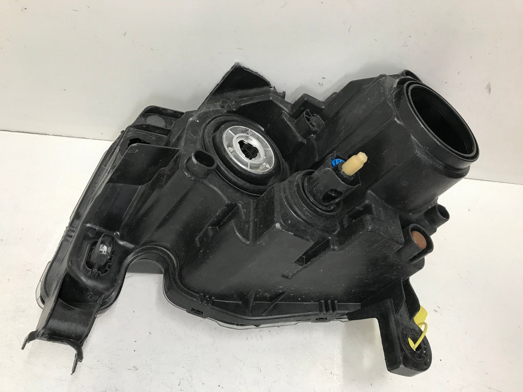 Headlight Damaged Halogen Right RH Jeep Grand Cherokee 17-2021 68266646AD OEM