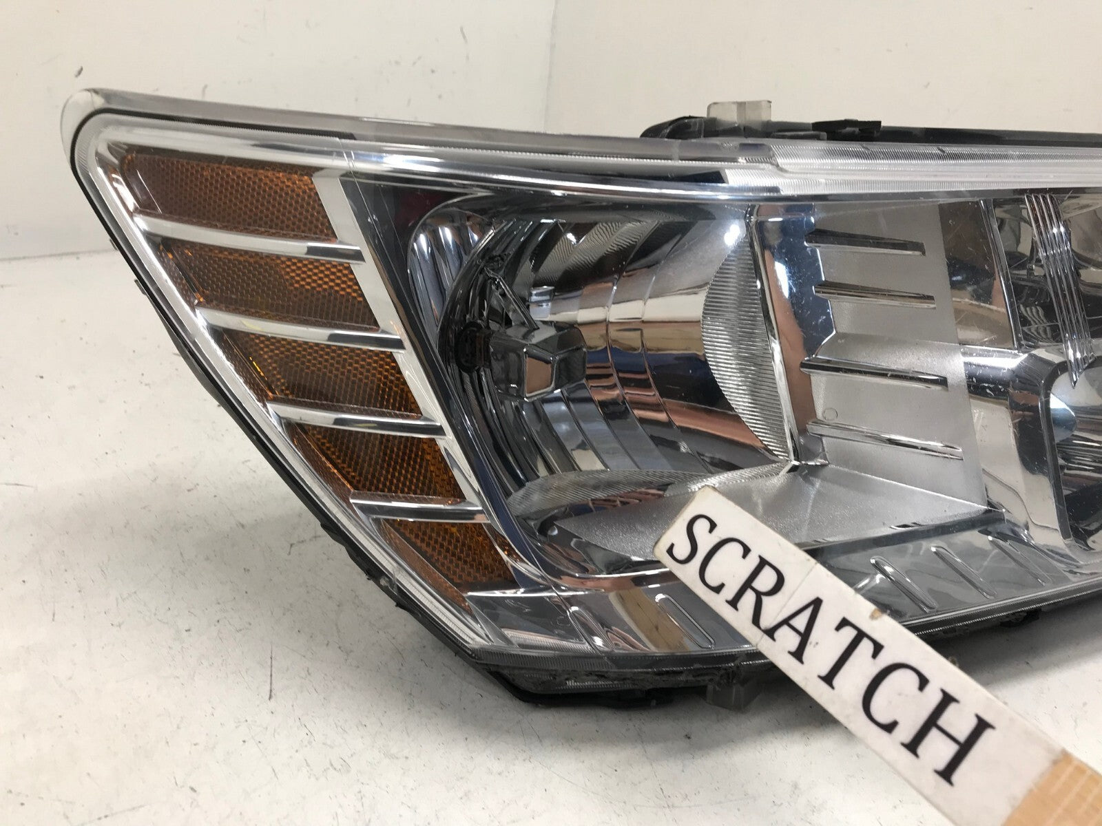 Headlight Damaged Right passenger RH Dodge Journey 2009-2022 05116288AD OEM