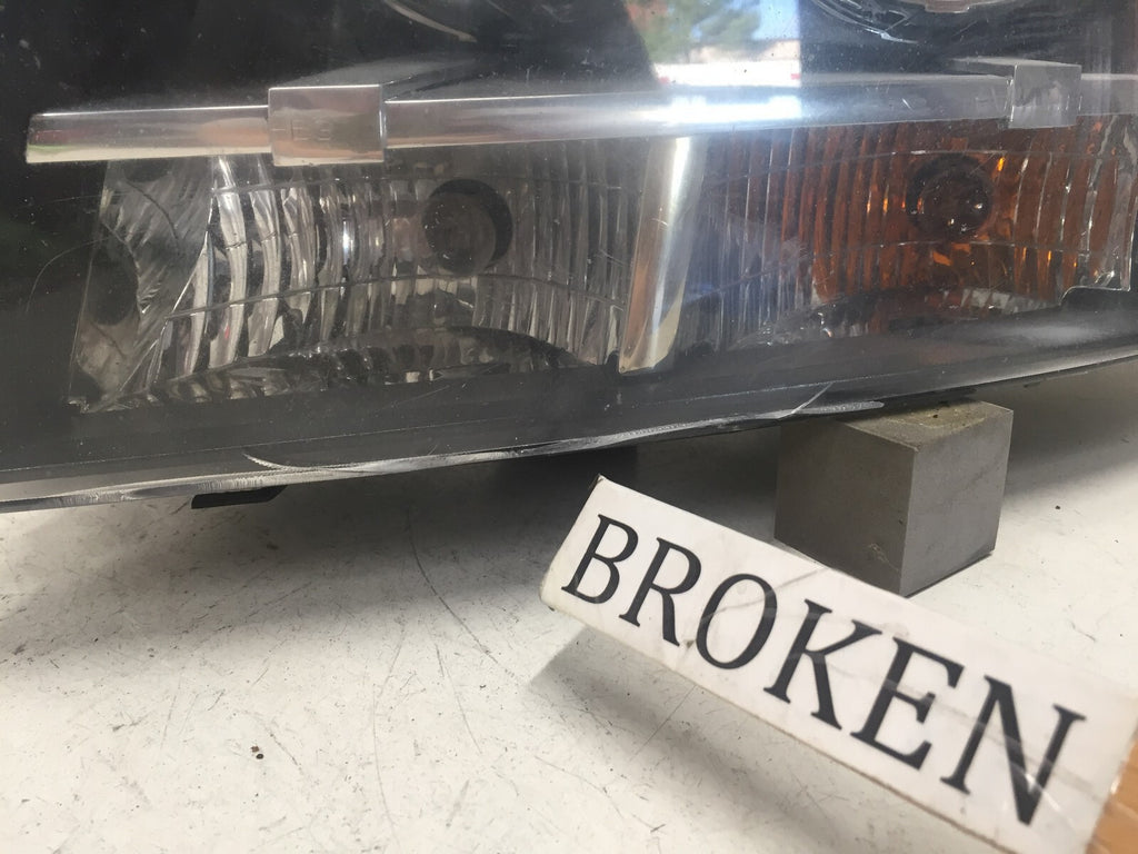 Headlight Damaged Headlamp LH Driver Chevy Tahoe Suburban Avalanche 07-2014 OEM