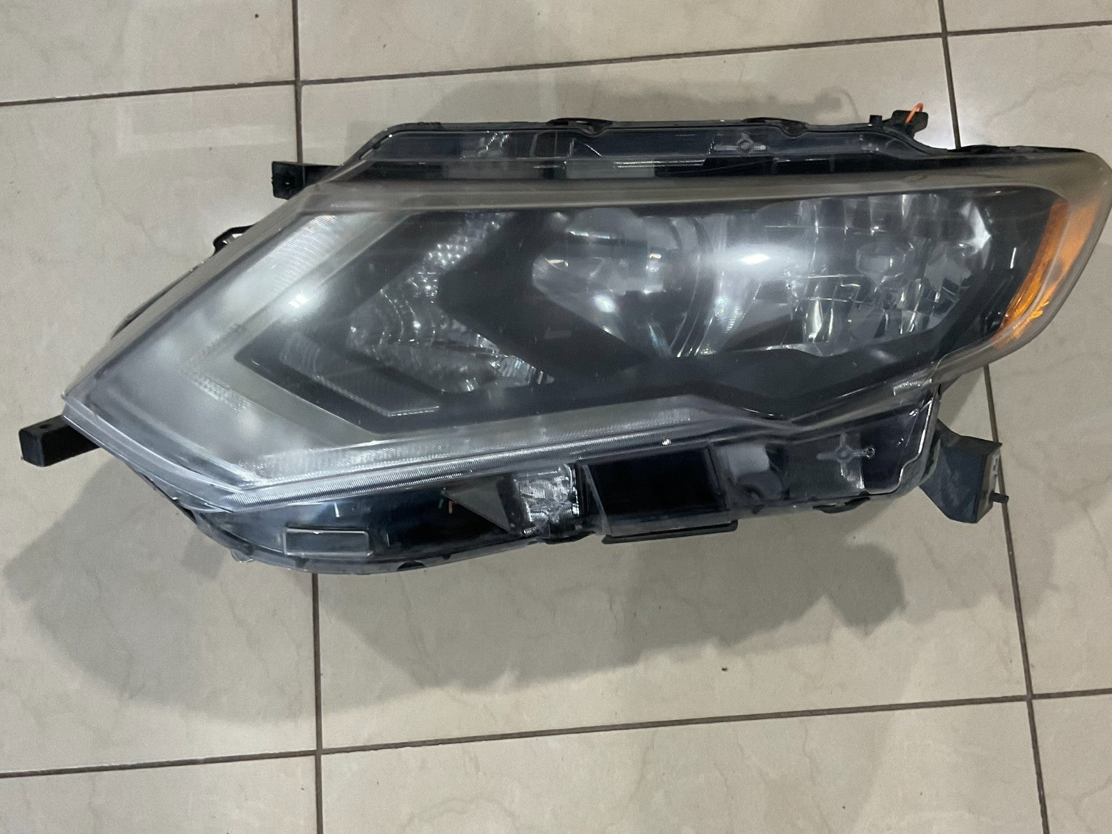 Headlight Left LH Driver Nissan Rogue 2017 2018 2019 CAPA