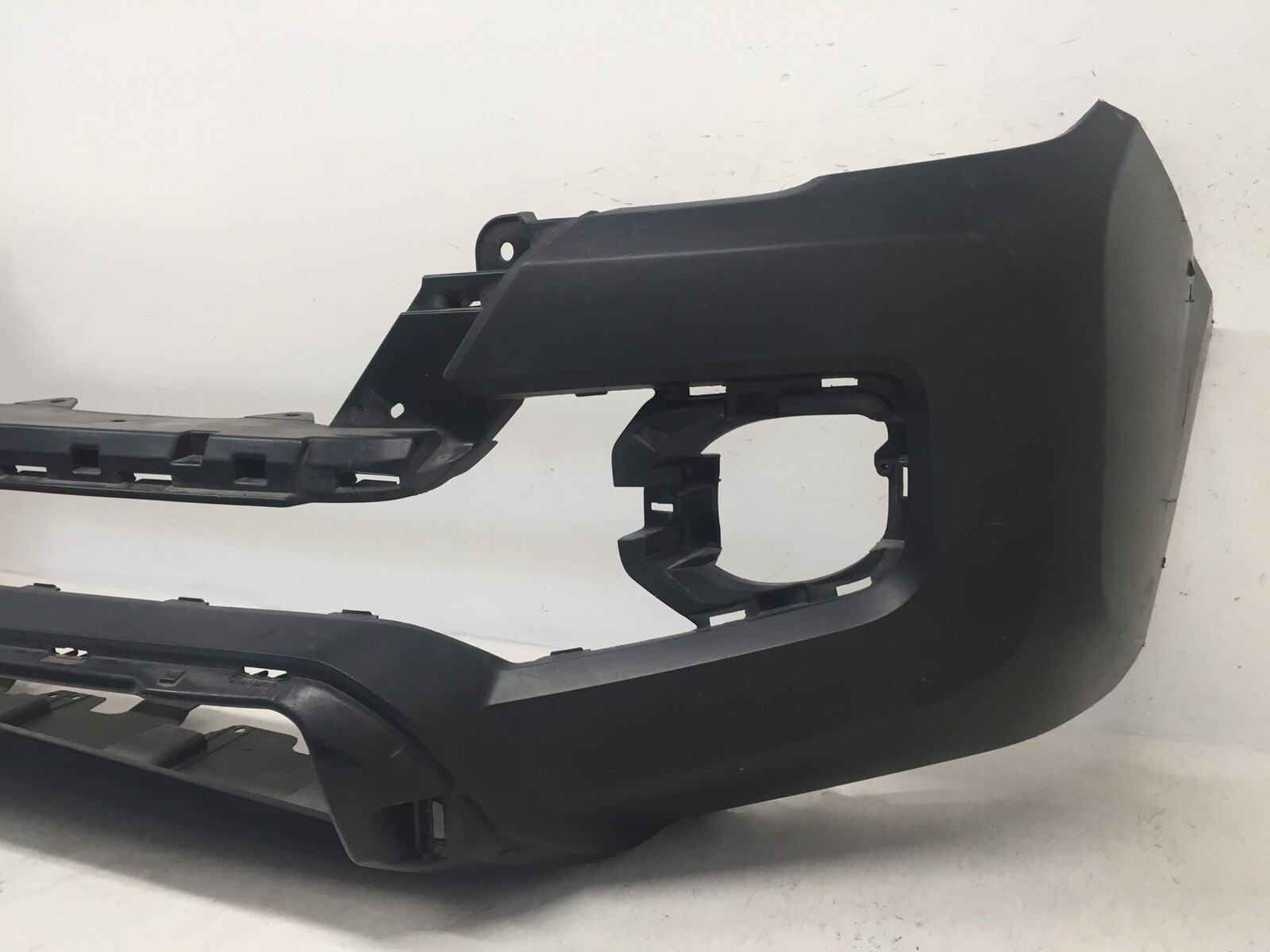 Front Bumper Cover Toyota Tacoma SR SR5 Limited 2016-2019 52119-04240 OEM2