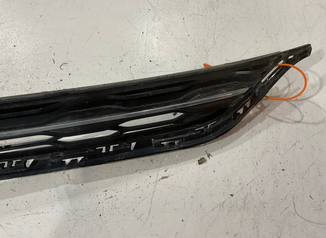 Grill Grille Black/Missing Trim 2016-2018 Chevy Chevrolet Malibu 16-871B OEM