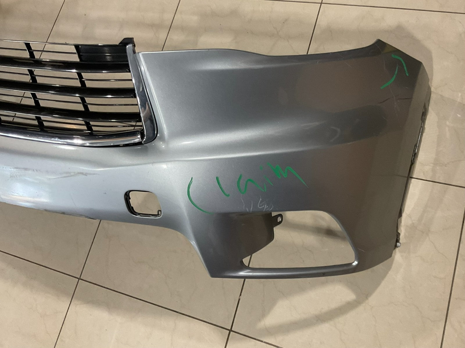 Front Bumper Cover Silver Toyota Highlander LE Lted Hybrid 14-16 52119+0e220 OEM