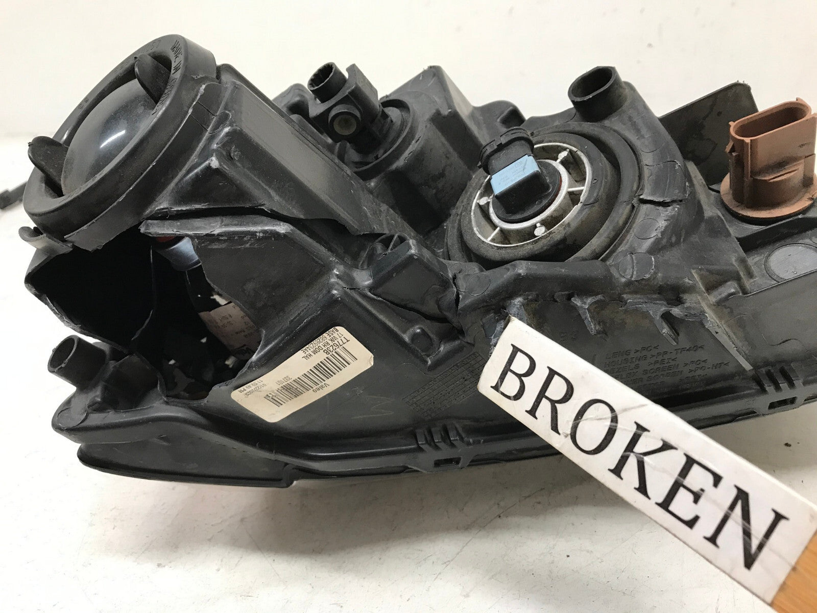Headlight Damaged RH Passenger Jeep Grand Cherokee 17-22 68289234AF OEM