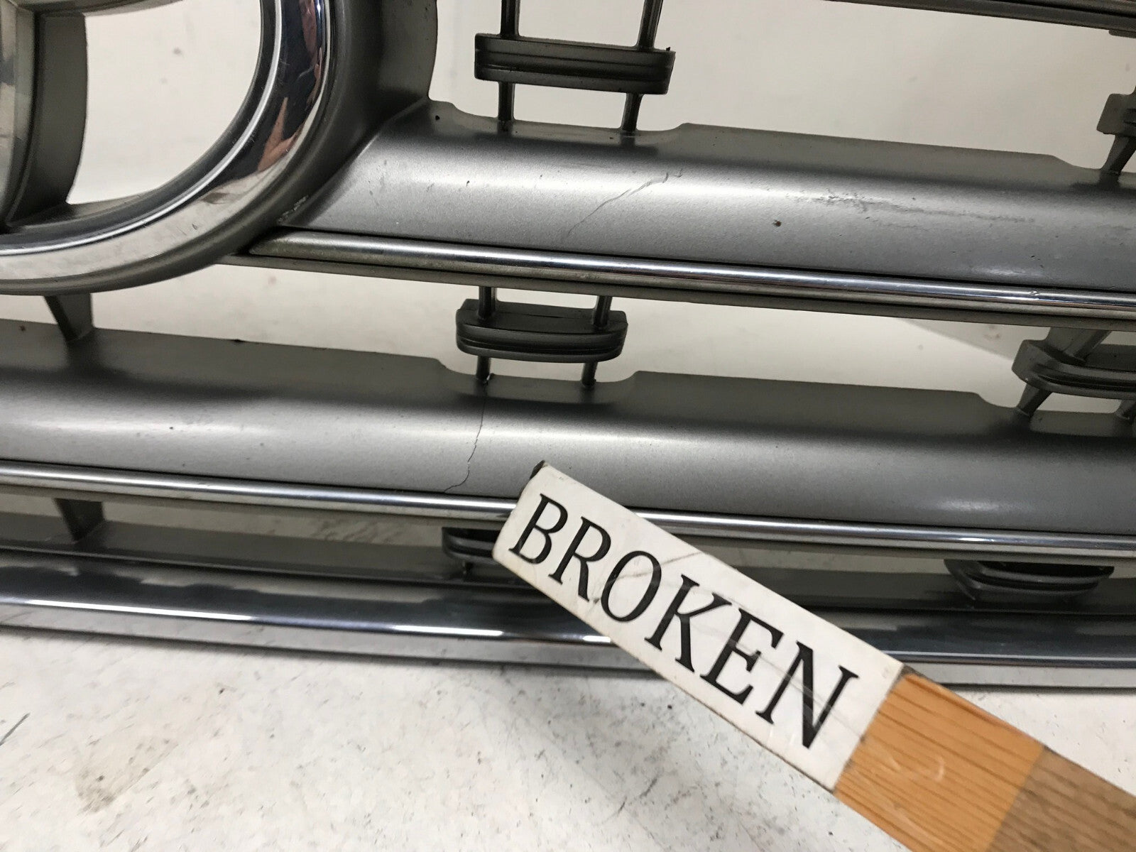 Grill Grille Toyota Landcruiser 2007 53101-60480 OEM