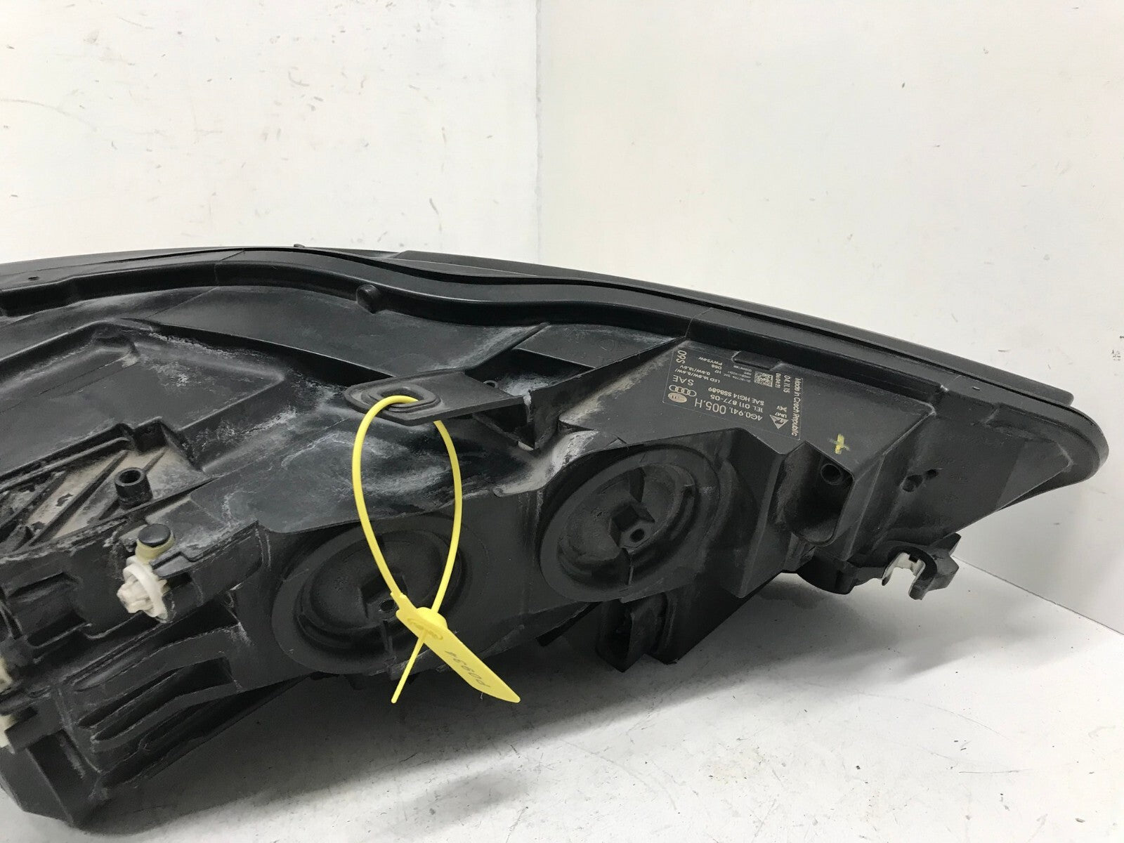 Headlight Left Driver LH 2012-2015 AUDI A6 C7 4G0941005 OEM