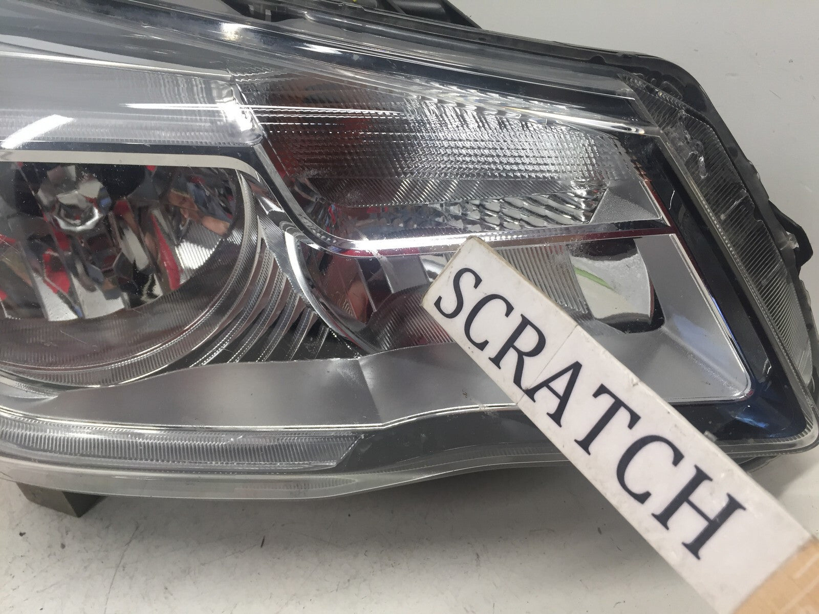 Halogen LED Headlight Damaged Right RH Passenger Subaru Forester 2017 2018 OEM