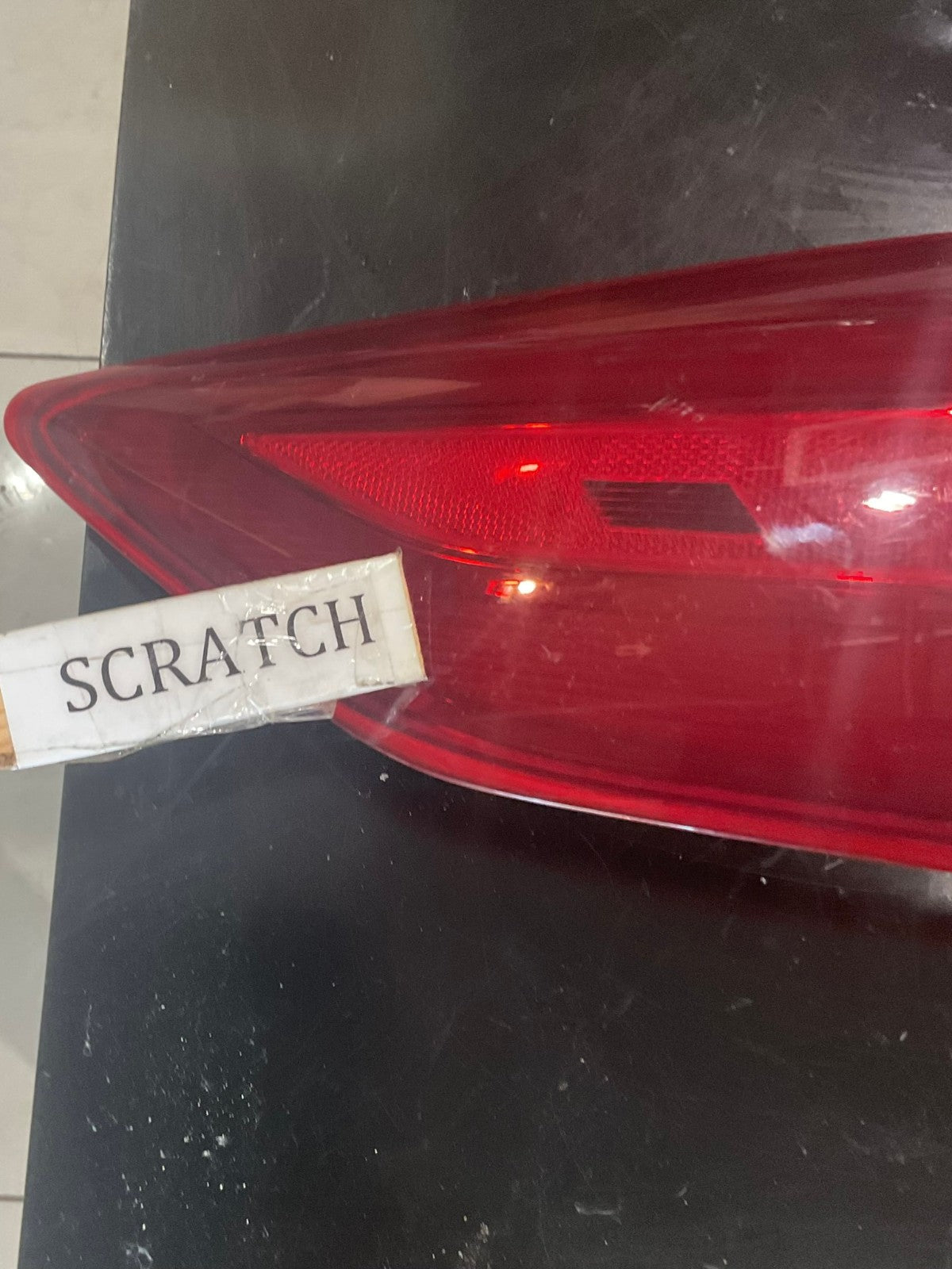 Tail Light Left Driver LH Hyundai Elantra 17-20 92401+F2000 OEM