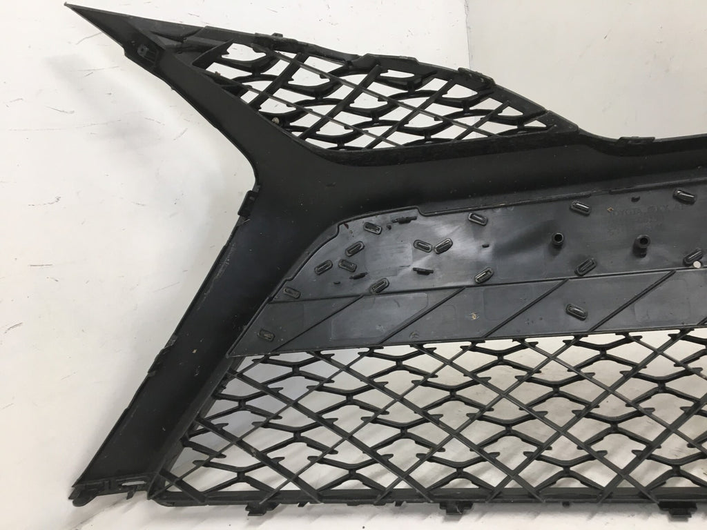 Grille Grill Toyota Camry SE XSE 2018 2019 53113-06130 OEM