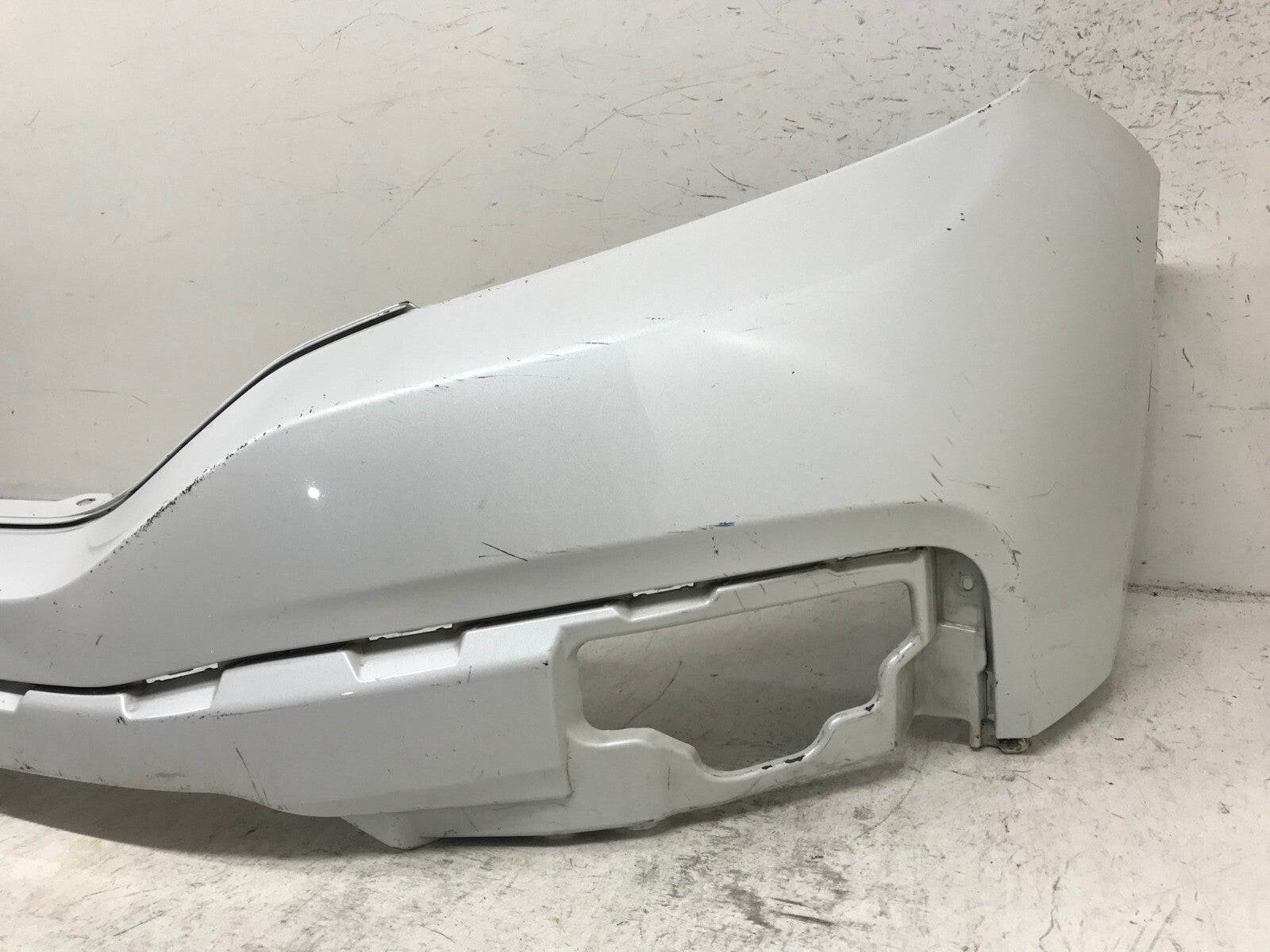 Front Bumper Cover White 2020 2021 2022 Honda CRV CR-V 71101-TLA-A500 OEM