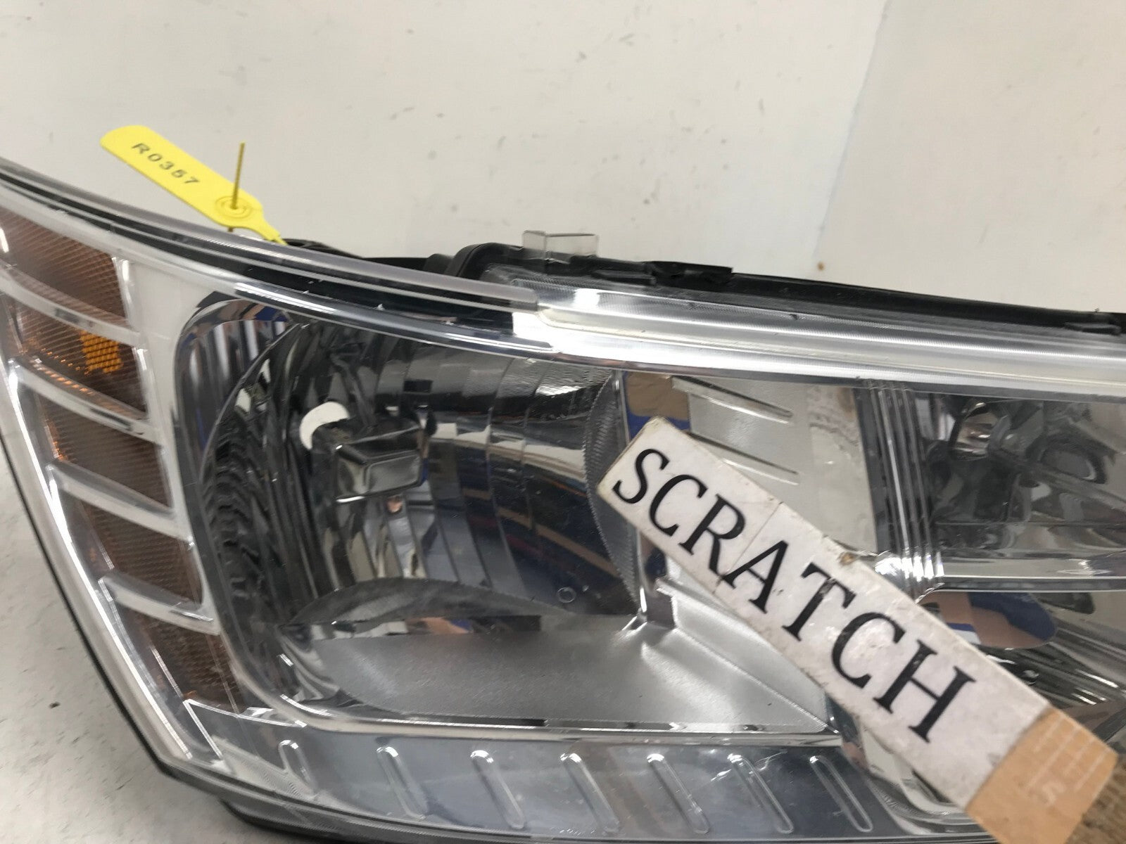 Headlight Damaged Passenger RH Right 2009-2020 Dodge Journey 5116288AA OEM