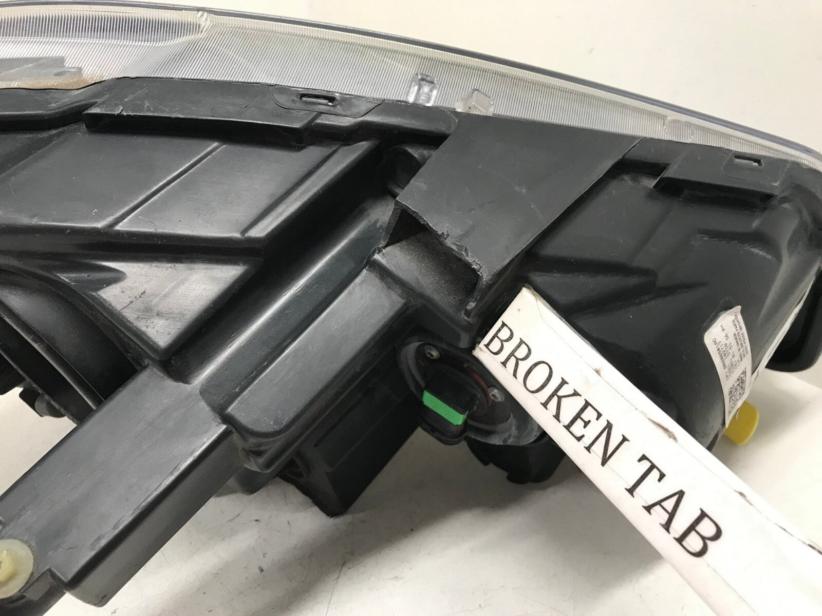 Headlight Damaged Driver LH 11-18 Dodge Grand Caravan 2014-2016 Town & Cntry OEM