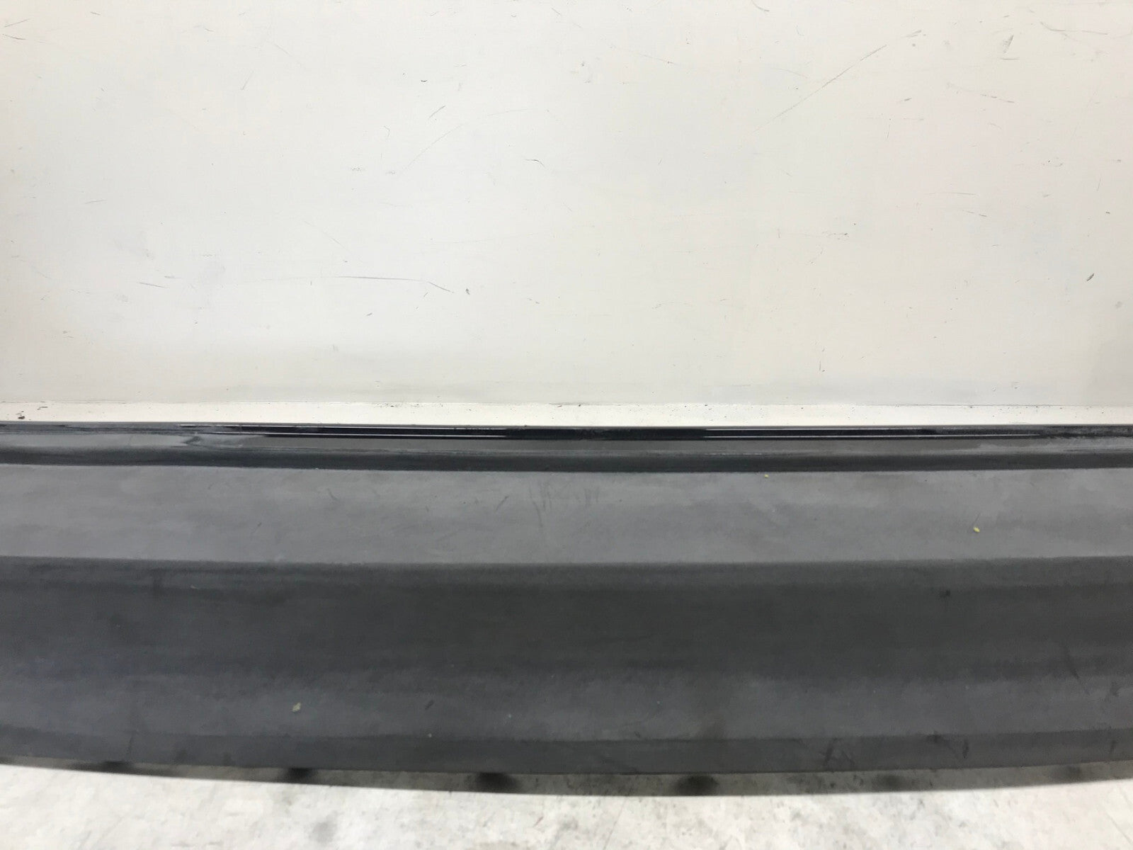 Rear Upper Bumper Cover Volkswagen Tiguan S/SE/SEL/SEL Black 18 5NN807421 OEM