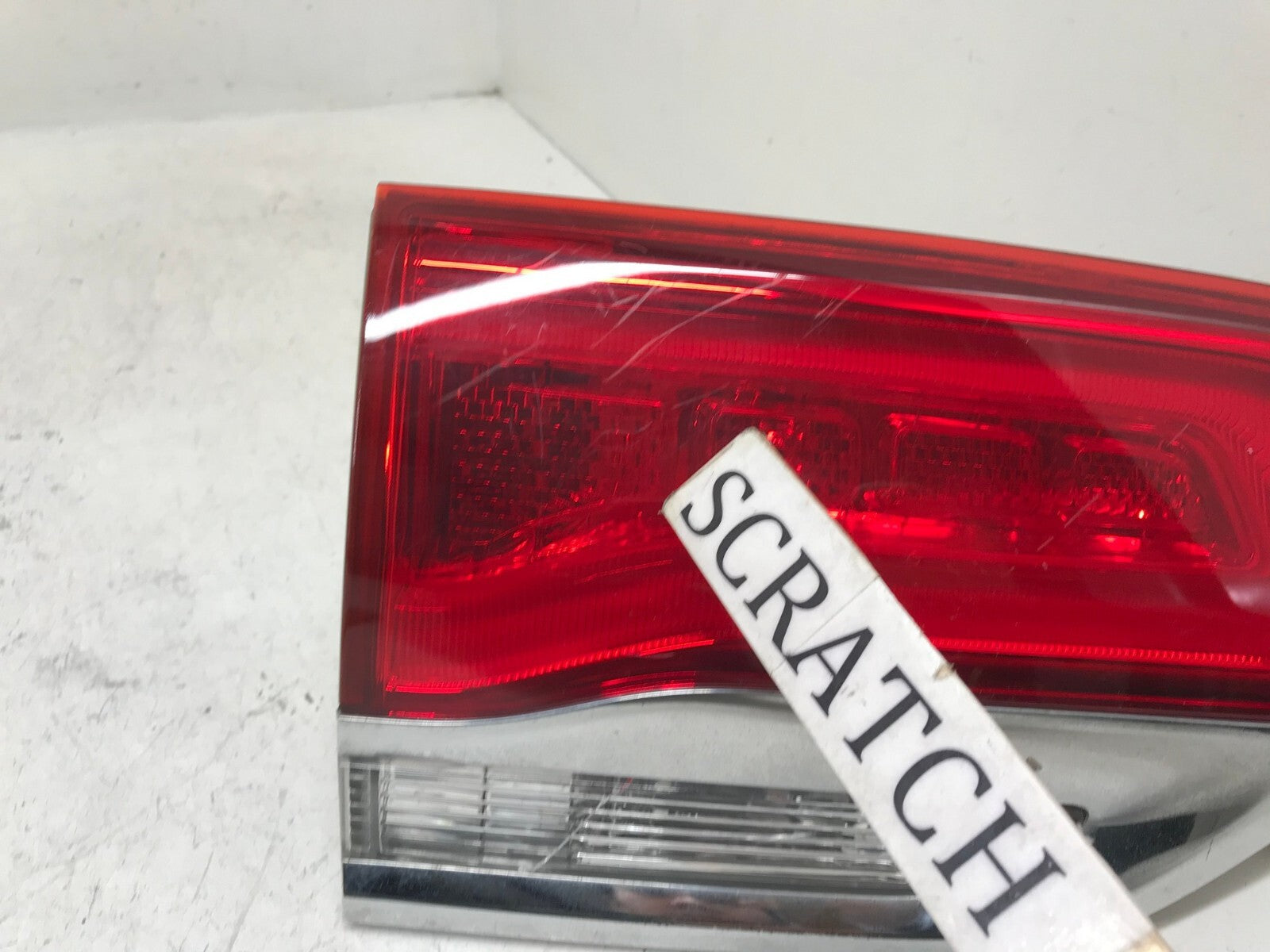 Inner Tail light Damaged Driver LH Jeep Grand Cherokee 2014 15 16 17 2018 CAPA