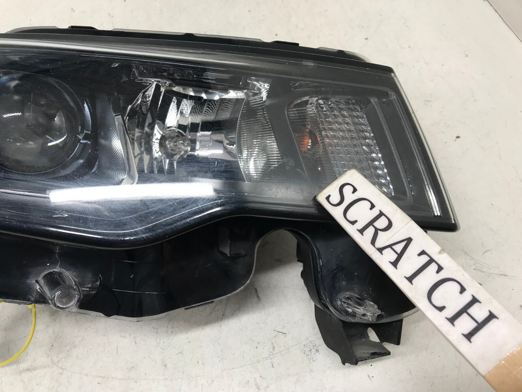 Headlight Damaged Jeep Grand Cherokee Passenger Side RH 2017-2018 68266646AD OEM