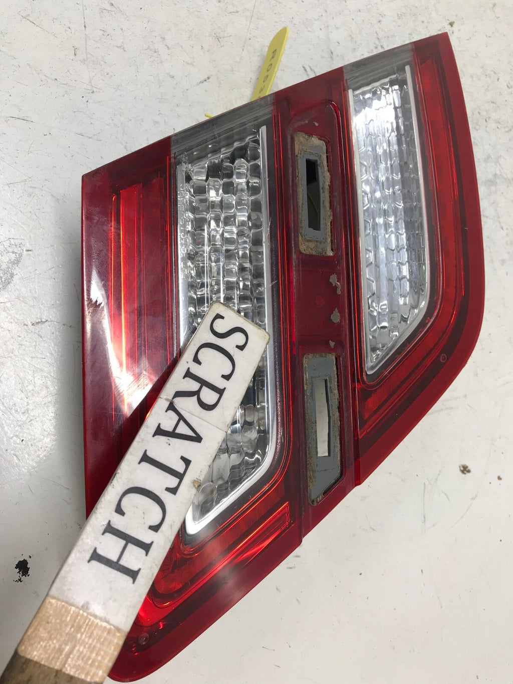 Tail light Damaged Right RH 13 14 15 16 17 18 19 Taurus SDN DG13-15B502-A OEM