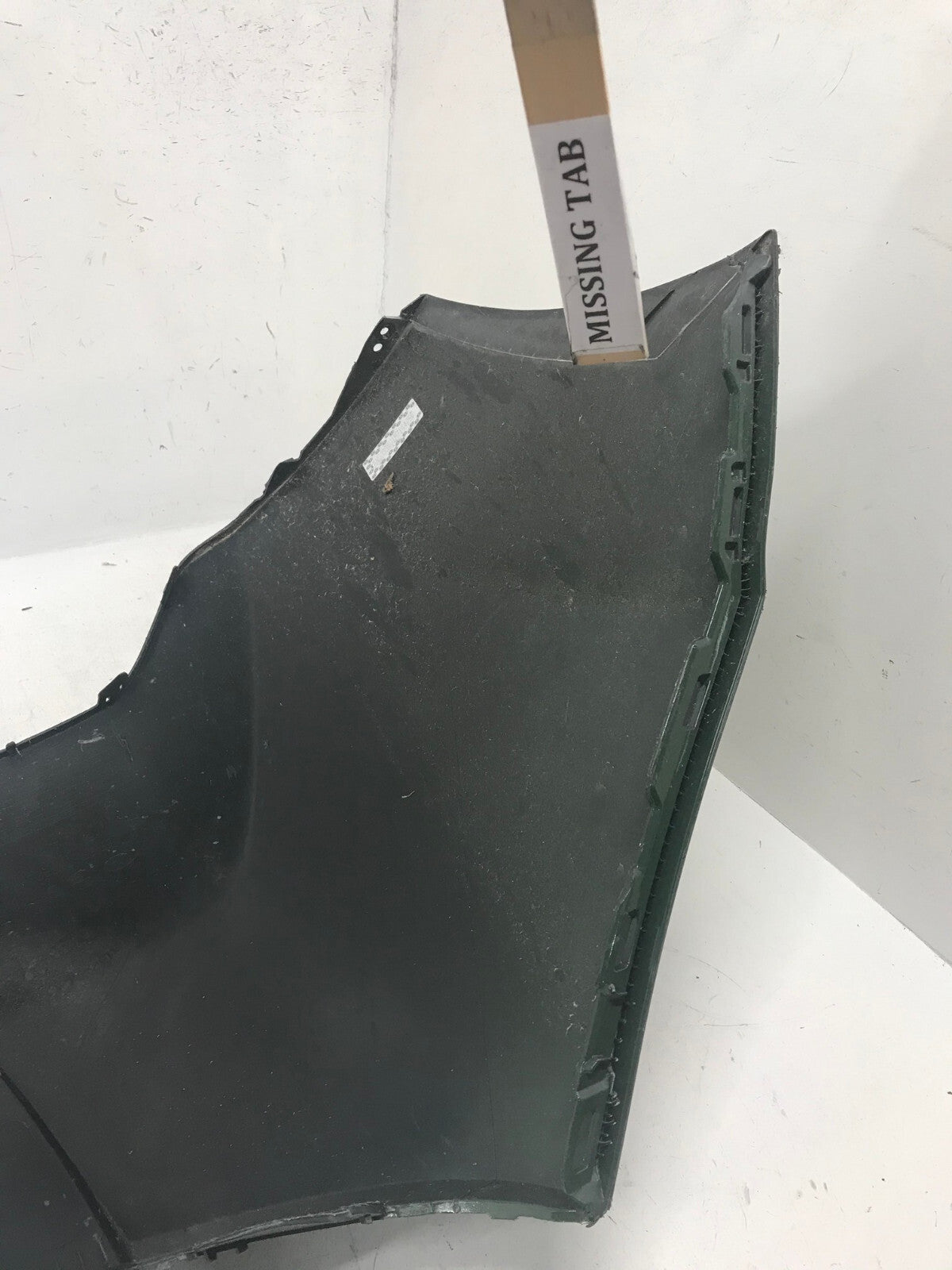 Rear Upper Bumper Cover Green Kia Soul 2020-2021 86611-K0000 OEM