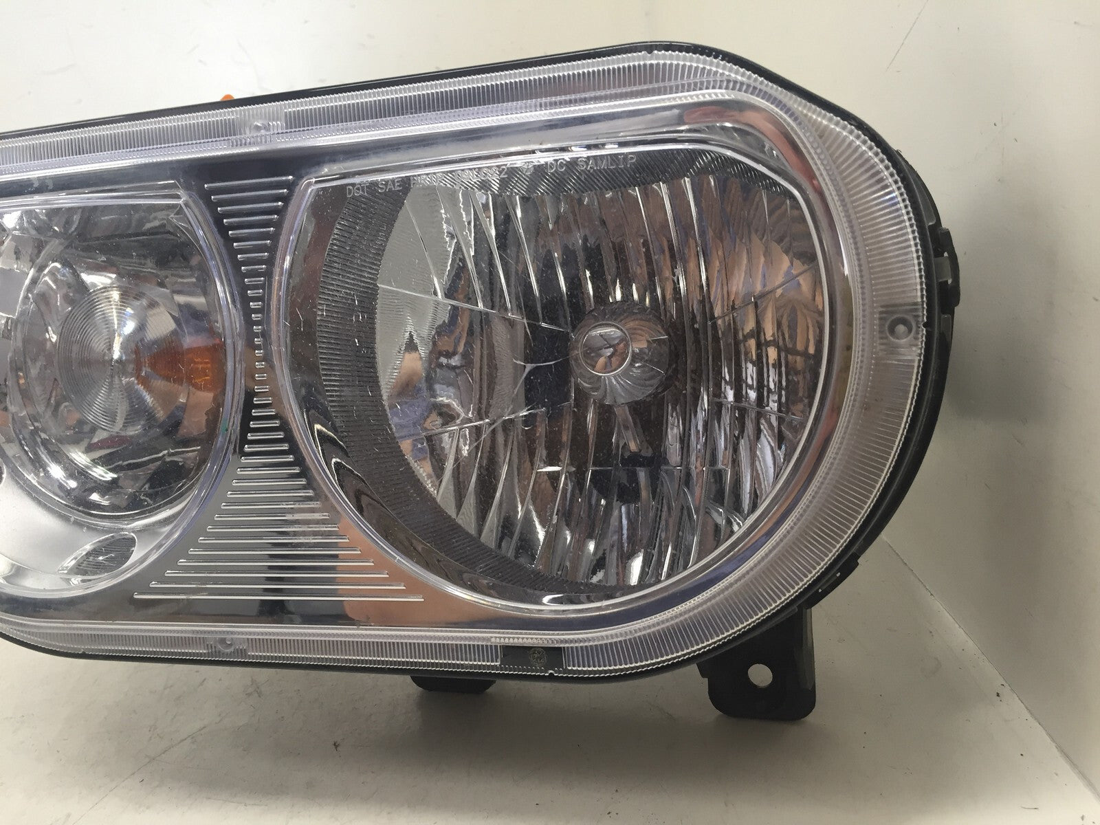 Headlight Damaged LH  Dodge Challenger 2008 2009 2010 2011 2012 2013 2014 OEM