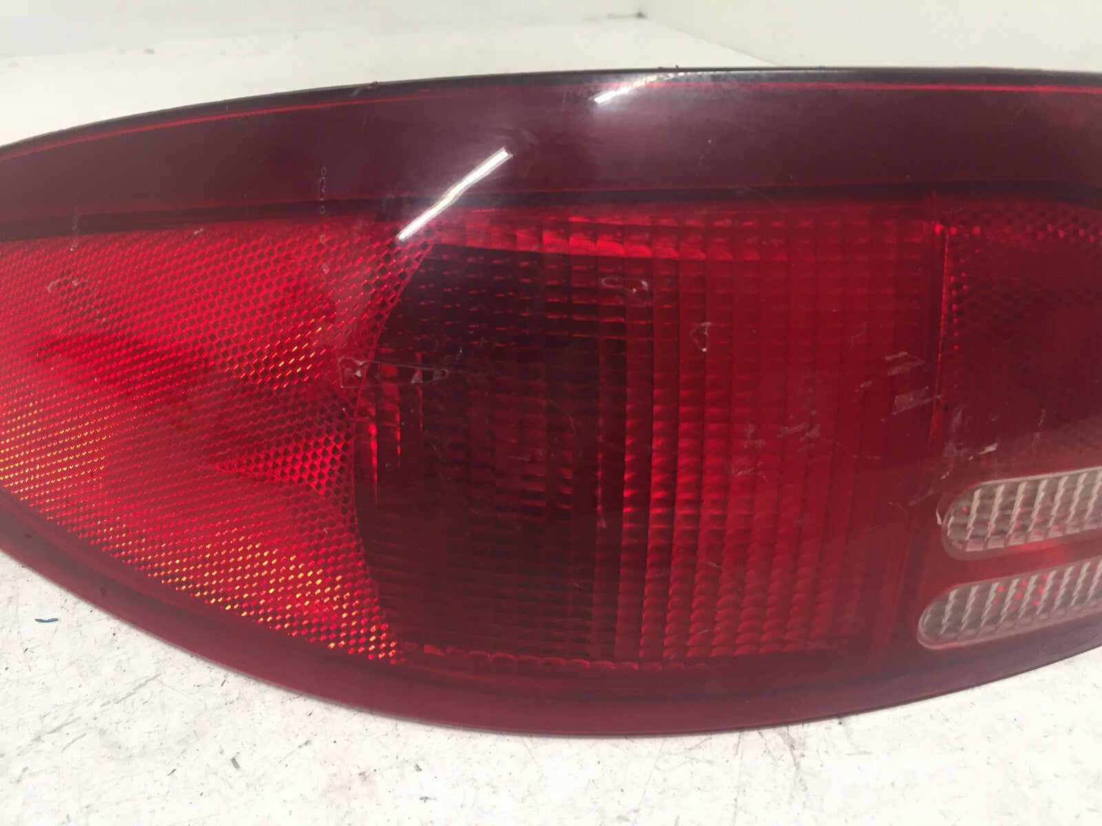 Tail light Damaged Left Driver LH Ford Escort 1998-2002 F8CB-13B505-CA OEM