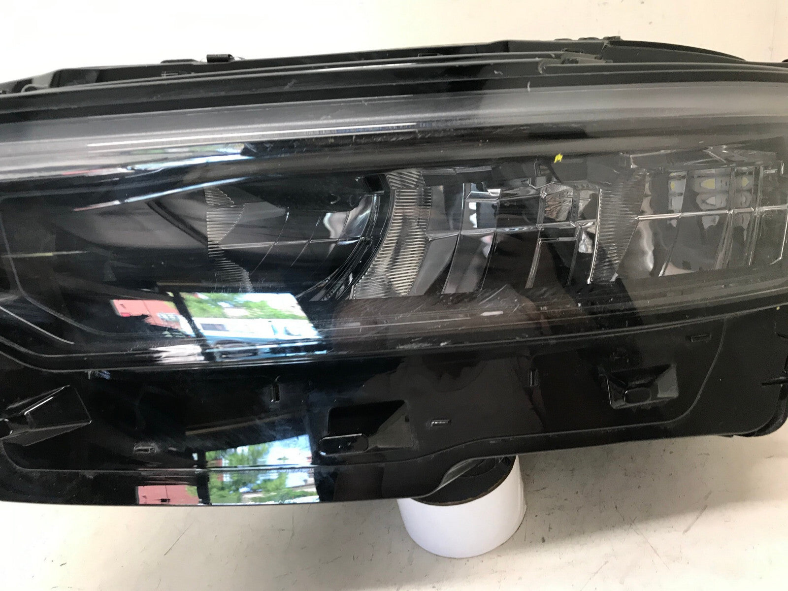 Headlight Damaged Left LH Driver 2021-2023 Jeep Grand Cherokee 68376987AF OEM