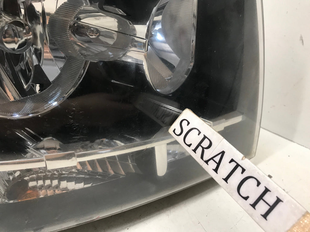 Headlight Damaged Right RH Chevy Tahoe Suburban Avalanche 07-2014 20760579 OEM
