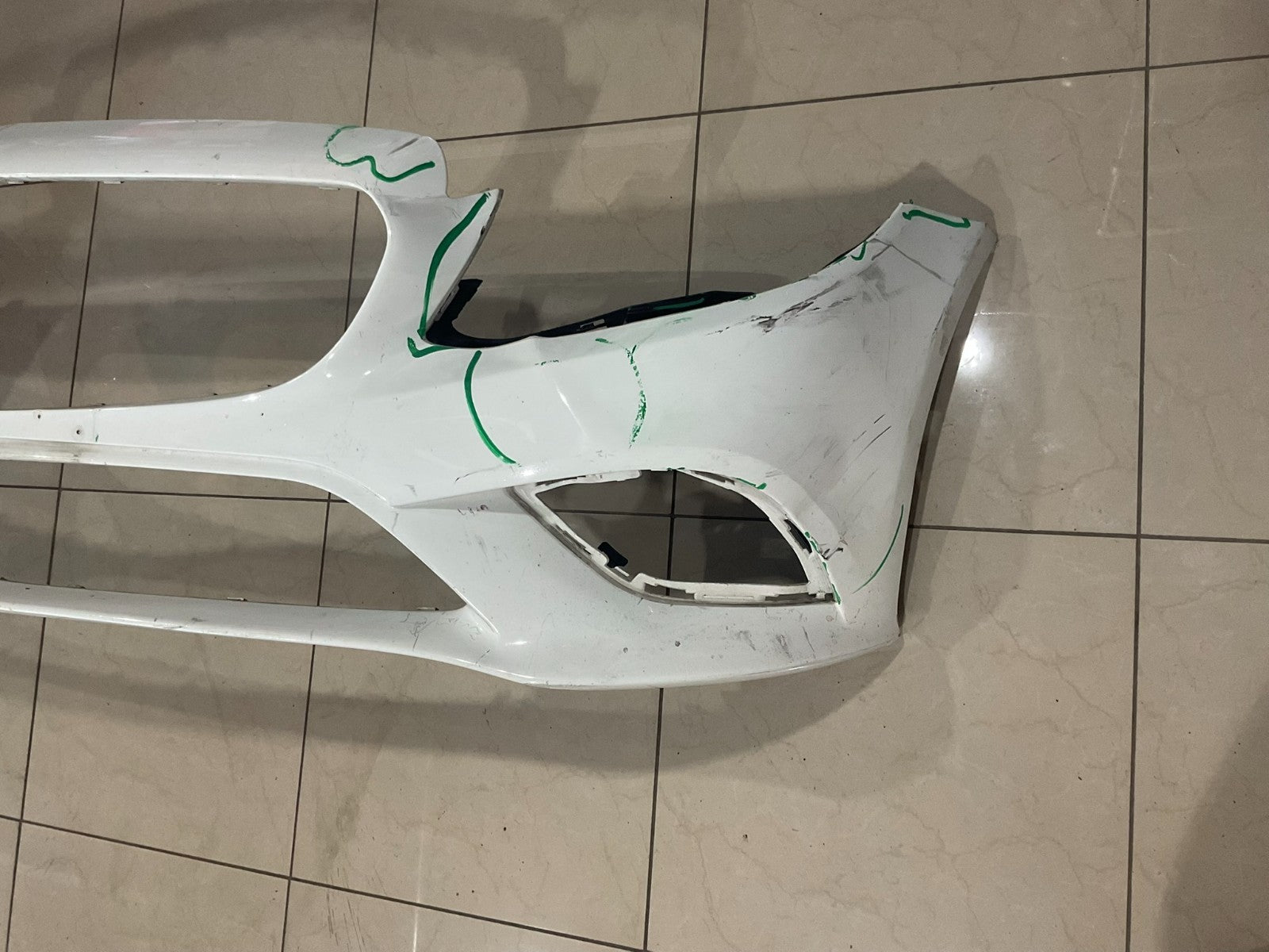 Front Bumper Cover White 2019-2021 Mercedes Benz C-Class W205 a205+885+19+01 OEM