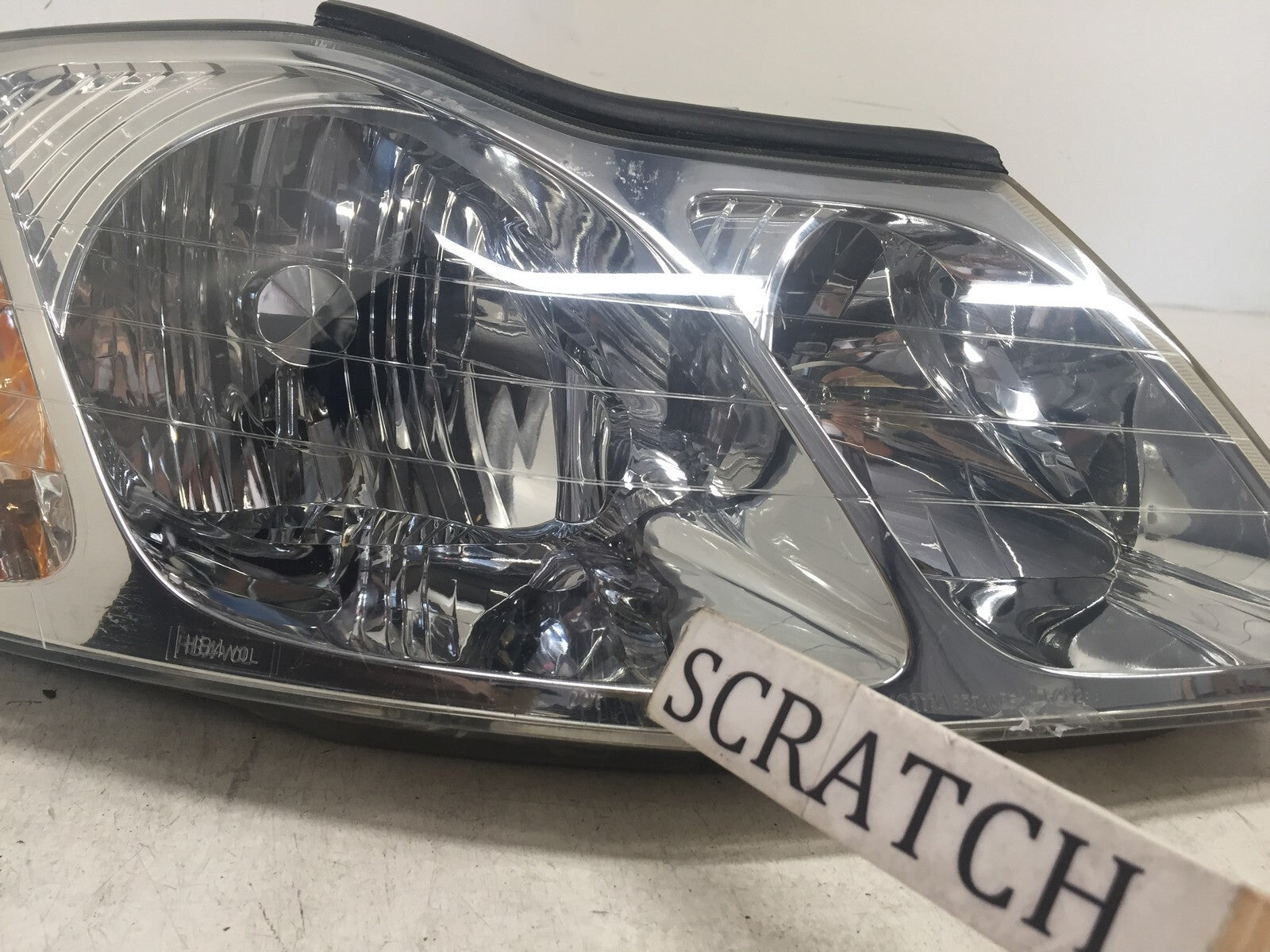 Headlight Damaged Right Passenger RH Toyota Avalon 2000-2004 CAPA