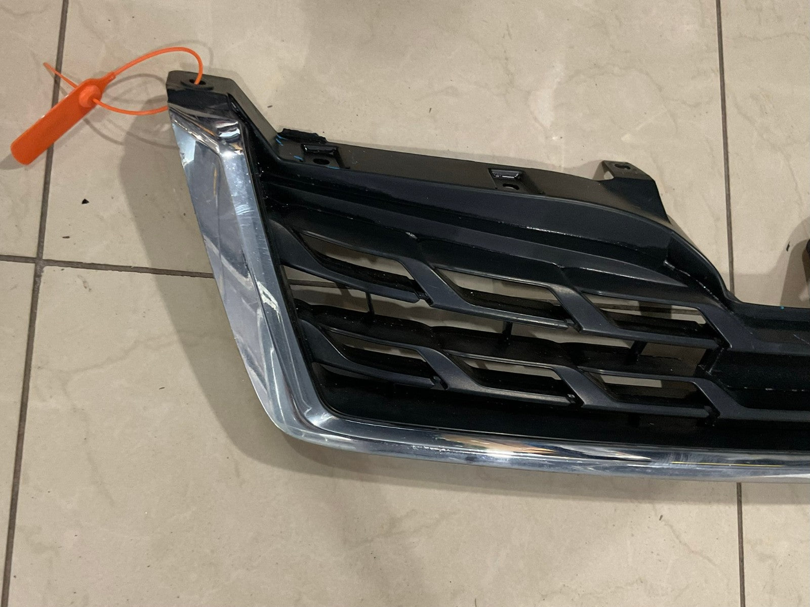 Grille Grill Black/Silver 2014 2015 2016 Subaru Forester 91122SG100 OEM