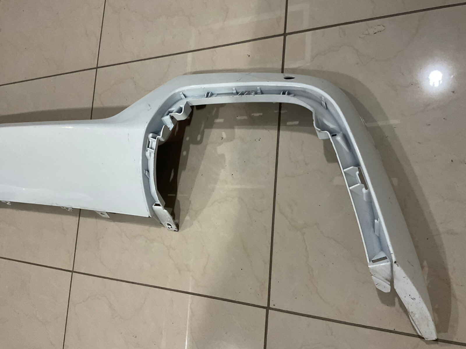 Rear bumper lower valance White 2022 2023 Infiniti QX60 85018-6SA0A OEM