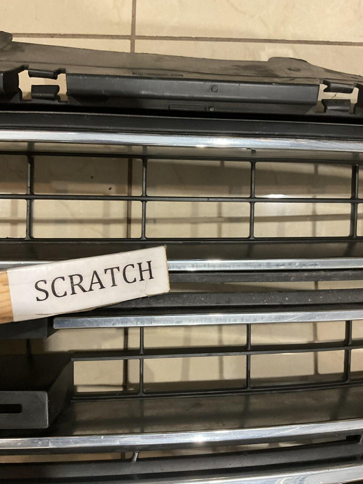 Grille Grill Black & Silver 2015-2018 GMC Yukon 84119634 OEM
