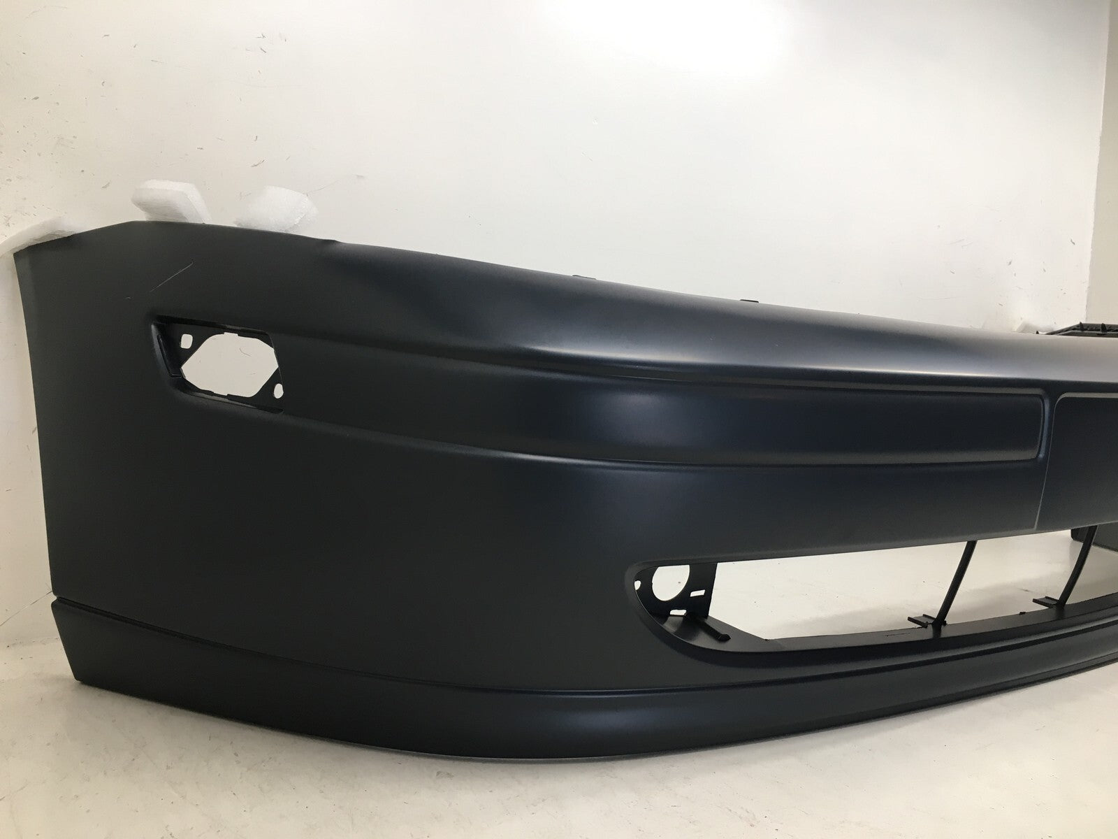 New Front Bumper Cover Ford Focus 2000-2004 2M5Z17D957FAA Original