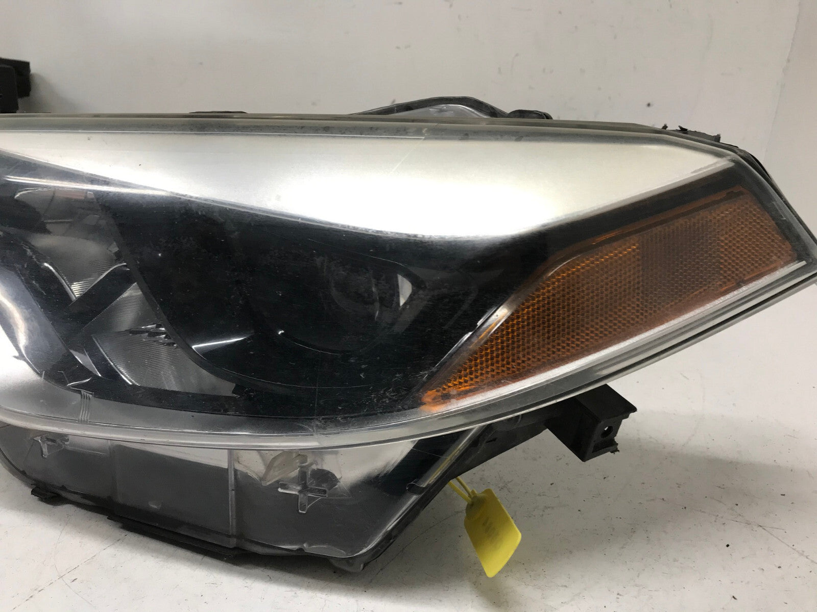 Halogen Headlight Damaged Driver LH Toyota Corolla 14 2015 2016 81150-02E60 OEM