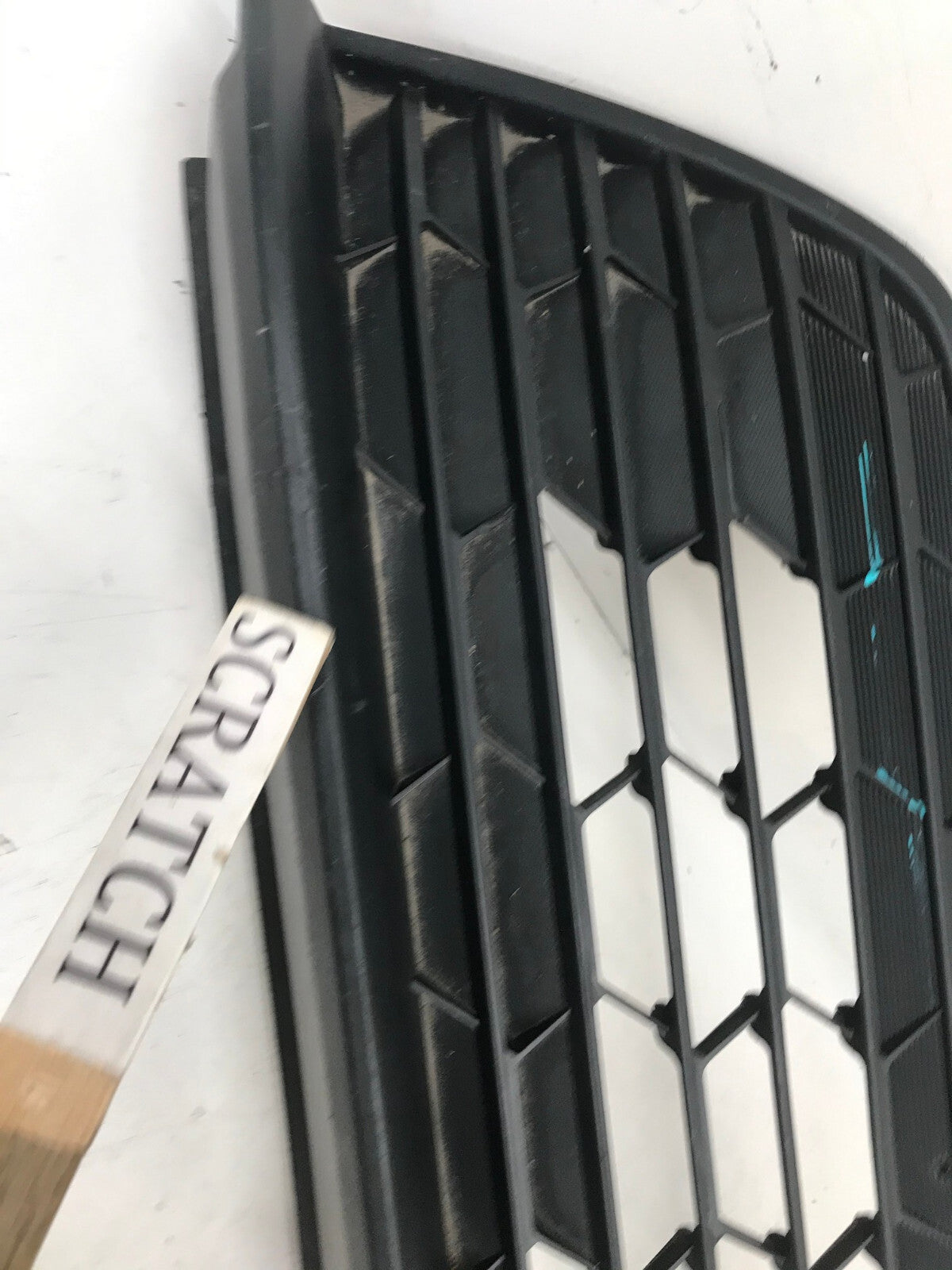 Grille Grill 2022-2023 Honda Civic 71151-T21-000 OEM
