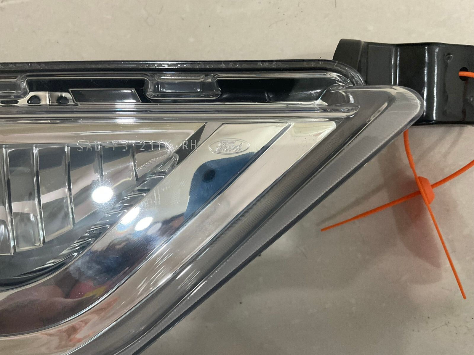 Fog light Damaged Passenger RH Black 2021-2023 Ford F-150 ML34-15A254-A OEM