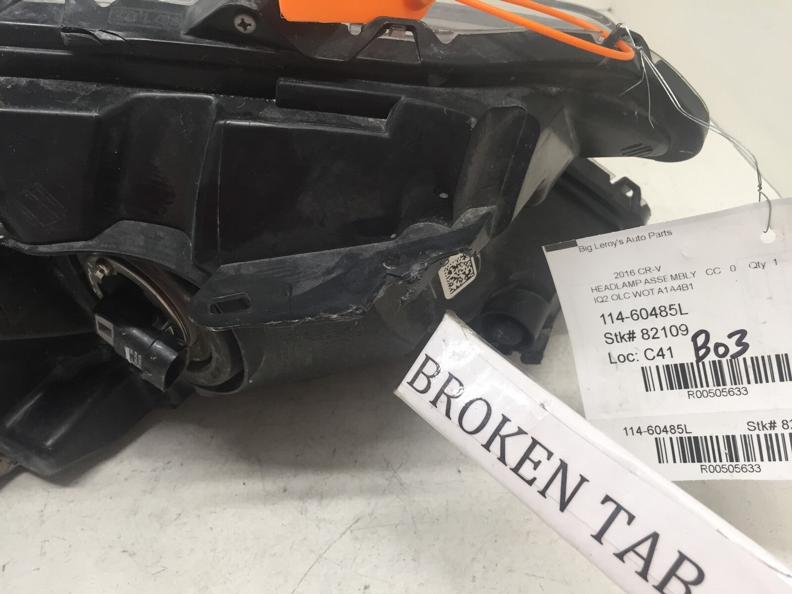 Halogen Headlight Damaged Driver LH Left Honda CR V 2015 2016 33150T1WA11 OEM
