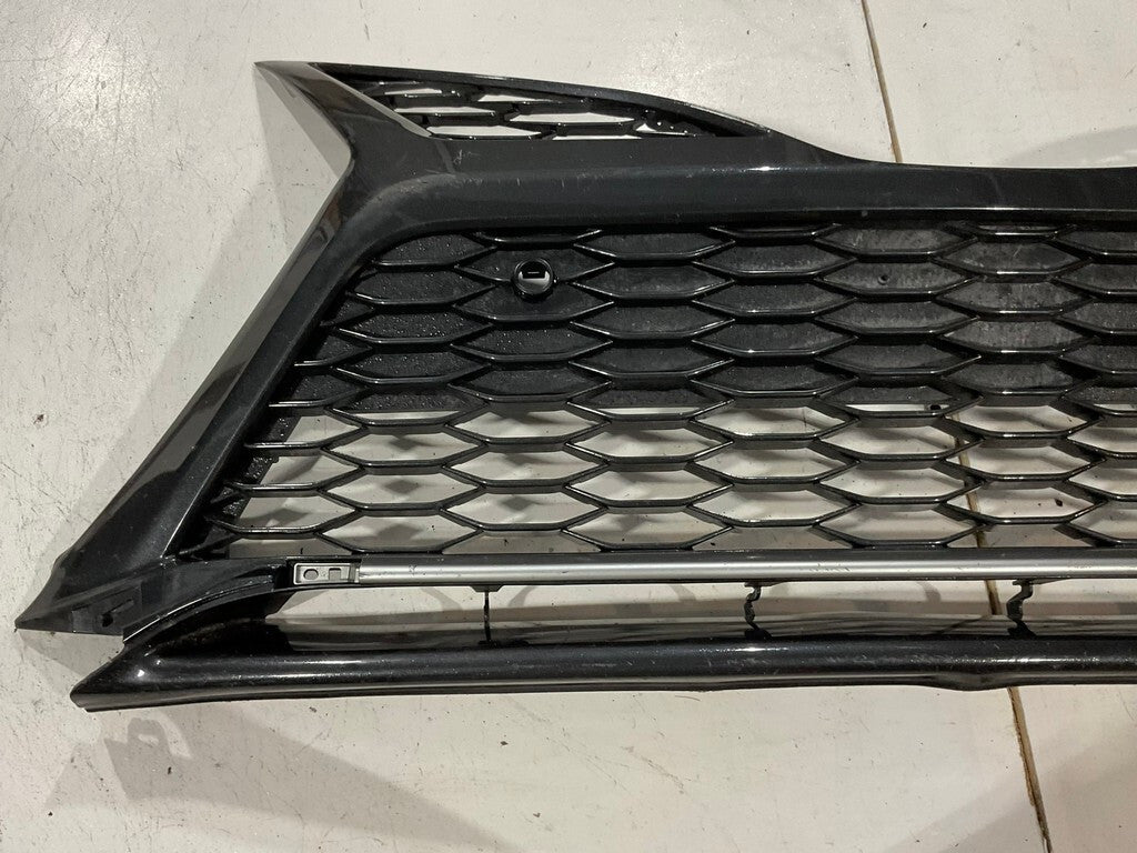 Grill Grille Black/Silver Trim 2021-2022 Toyota Camry SE XSE 53113-06160 OEM