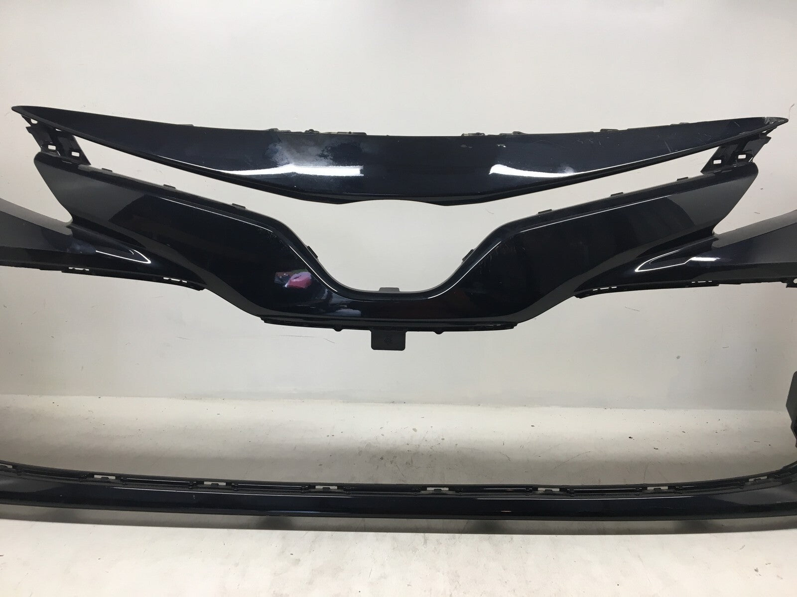 Front Bumper Cover Toyota Camry L LE XLE Hybrid LE Hyb XLE w/o Sns 218 18 19 OEM