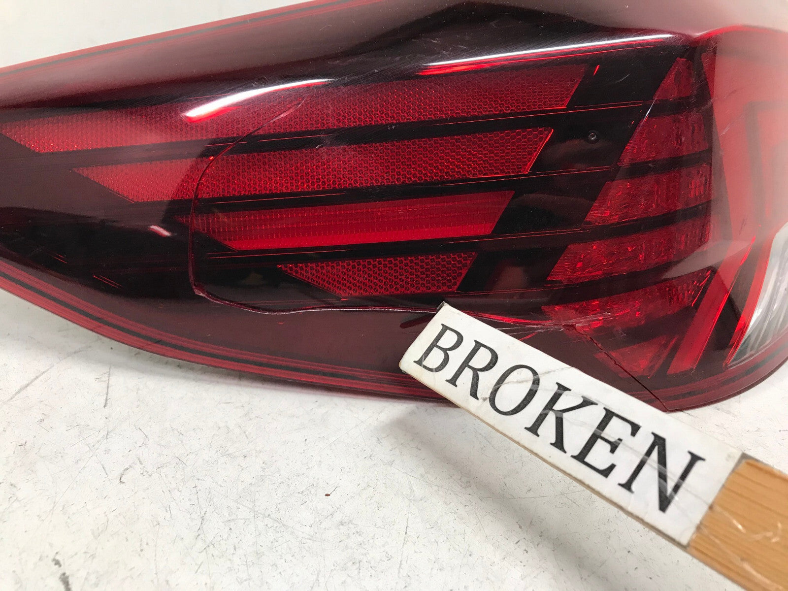 Tail light Damaged LH Driver 19-20 Elantra Sedan Sport/Limited 92401-F2610 OEM