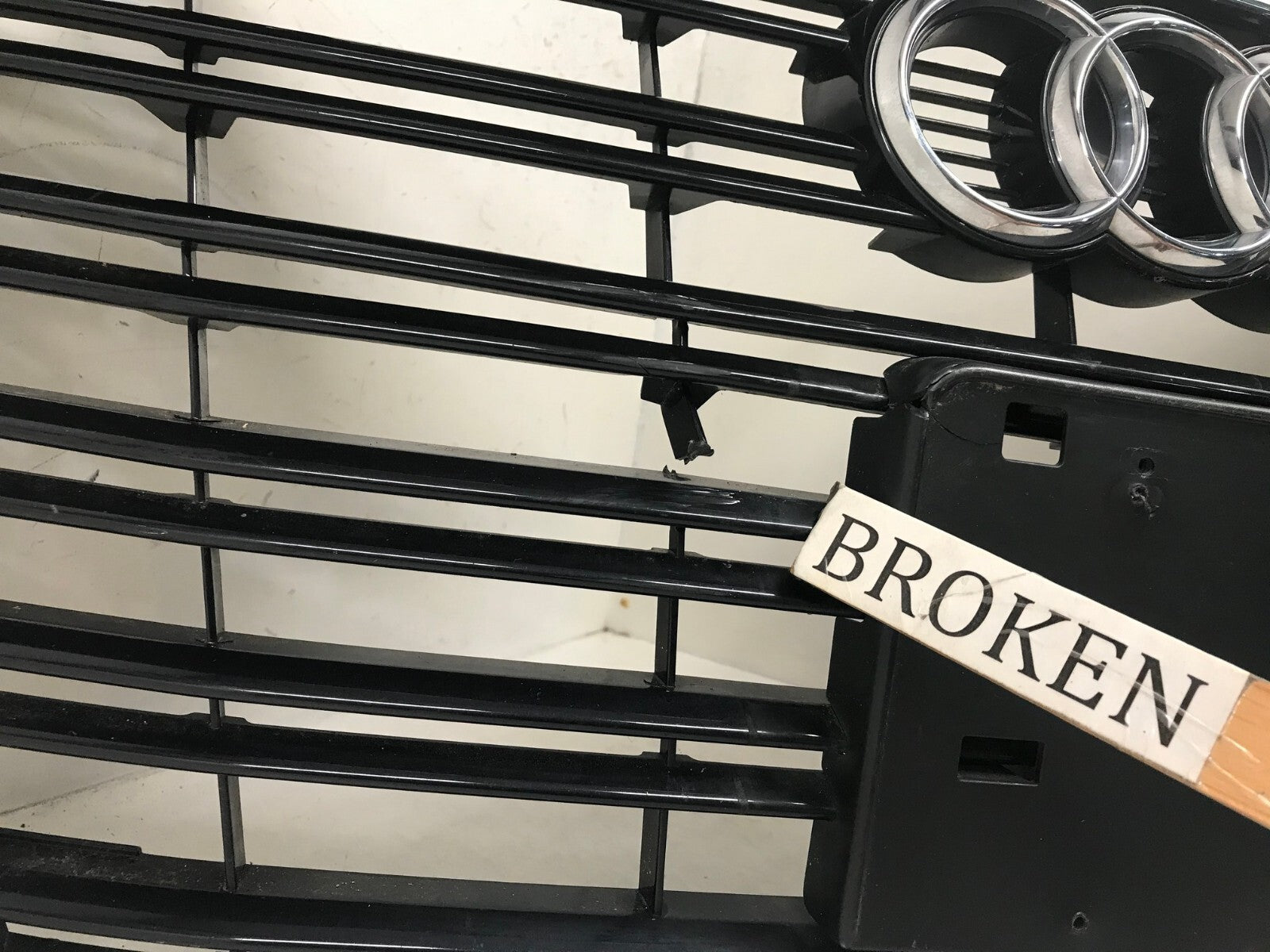Grill Grille Audi A3 2017-2021 8V5853651T OEM