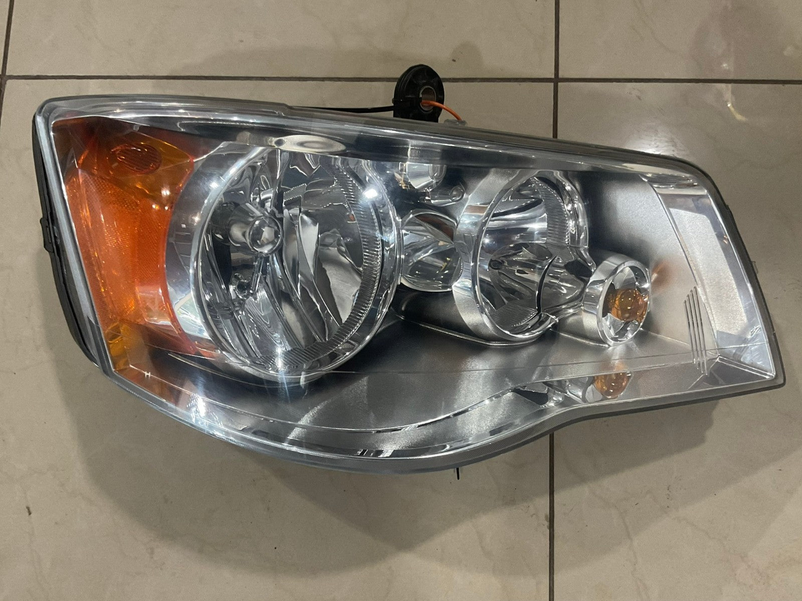 Headlight Right RH 11-20 Dodge Grand Caravan 08-16 Chrysler Town & Country CAPA