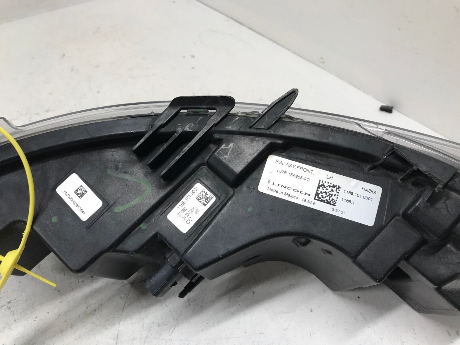 Fog light Damaged Driver LH Left 2020 - 2022 Lincoln Corsair LJ7B-15A255-AC OEM