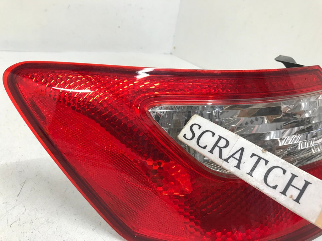 Tail light Damaged LH Driver 06-08 Honda Civic Coupe 33551-SVA-A02 OEM