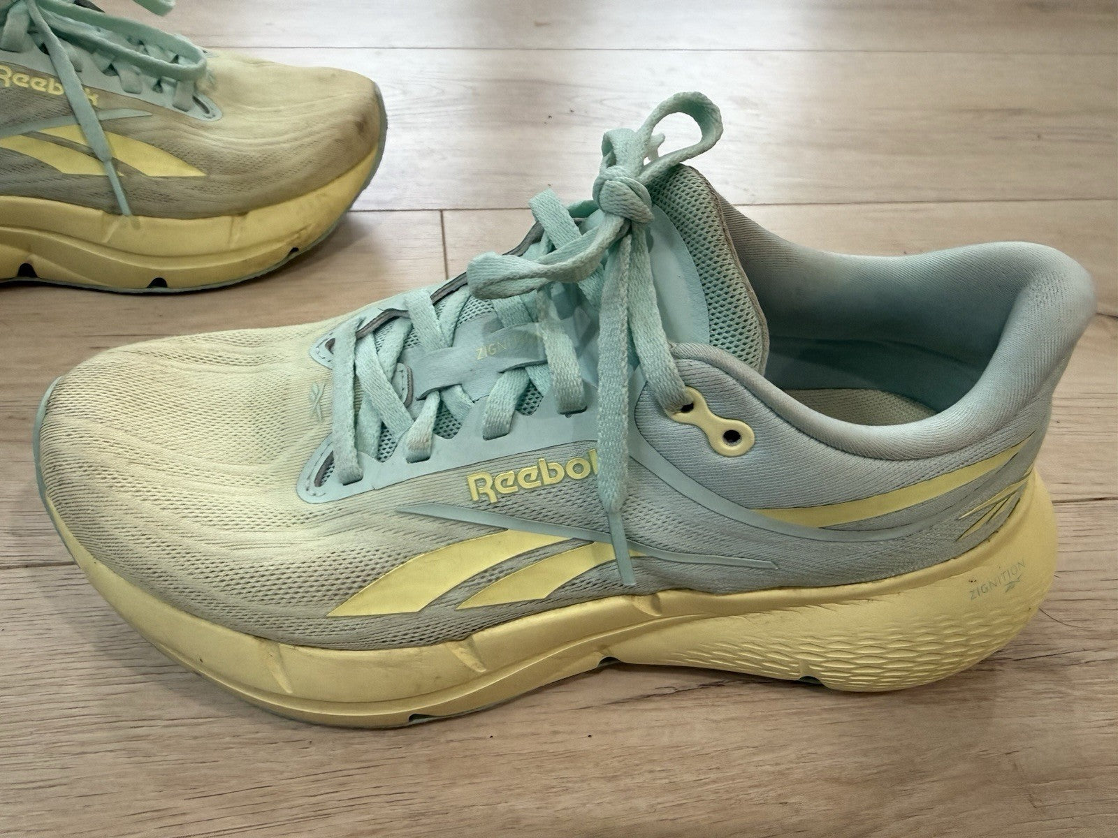 Reebok Zignition Glitch Aqua Yellow Haze Women's Mesh Running Shoes Size 7.5