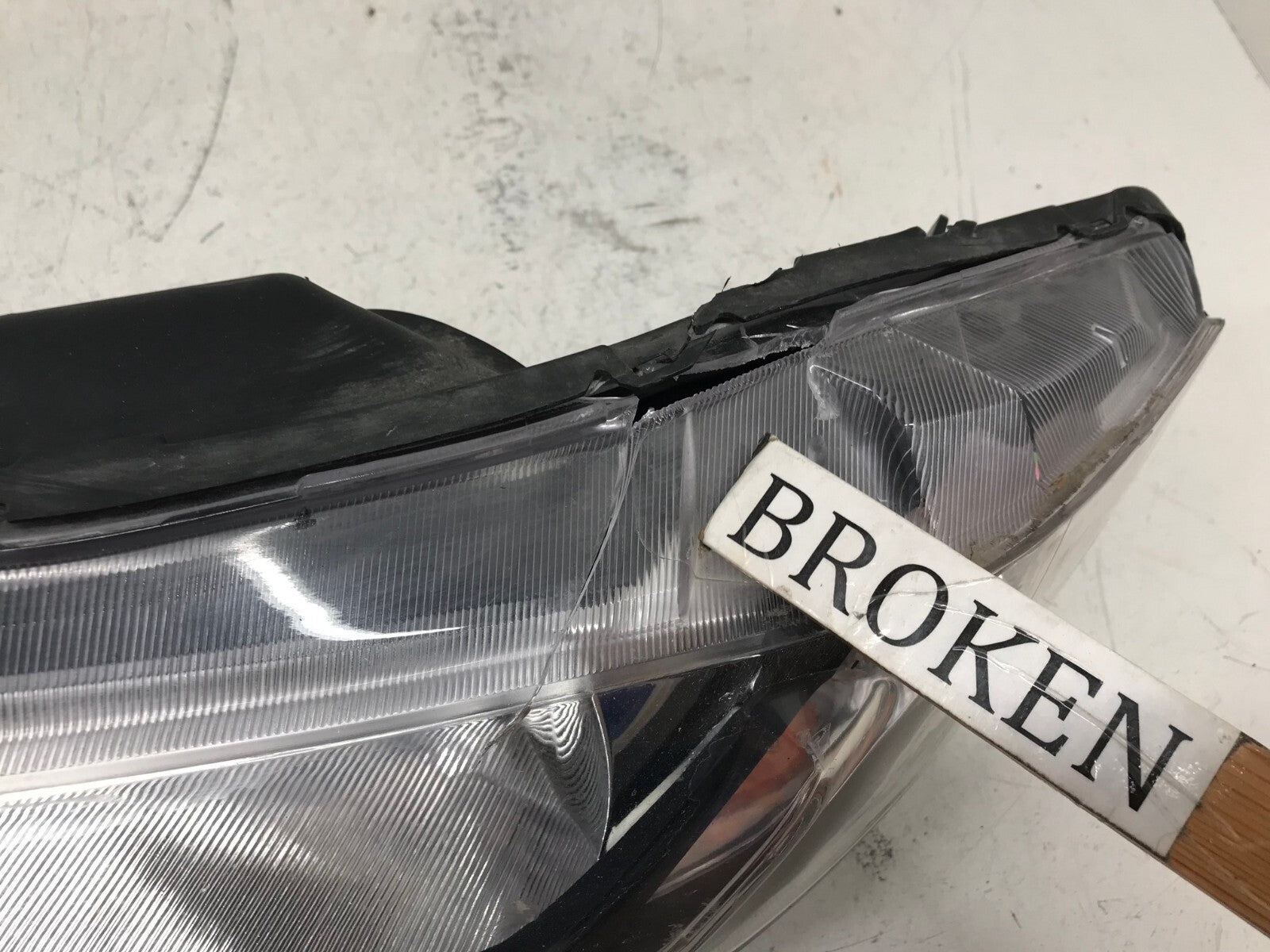 Headlight Damaged Driver LH Left 2006-2011 Honda Civic Sedan 33151SNAA02 OEM