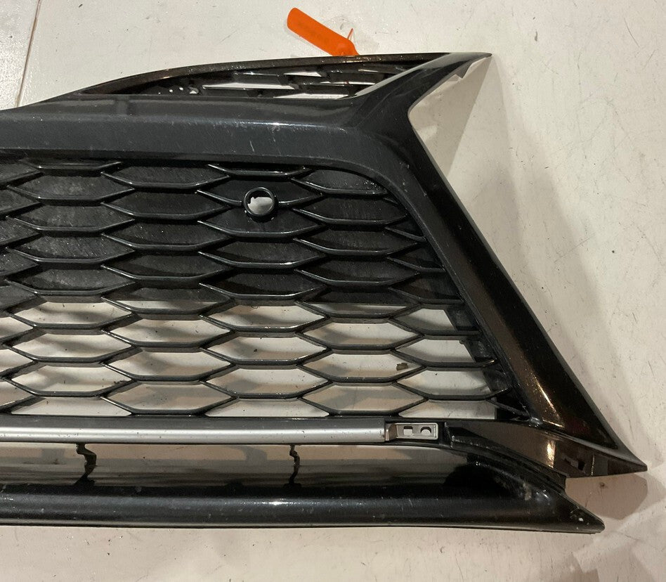 Grill Grille Black/Silver Trim 2021-2022 Toyota Camry SE XSE 53113-06160 OEM