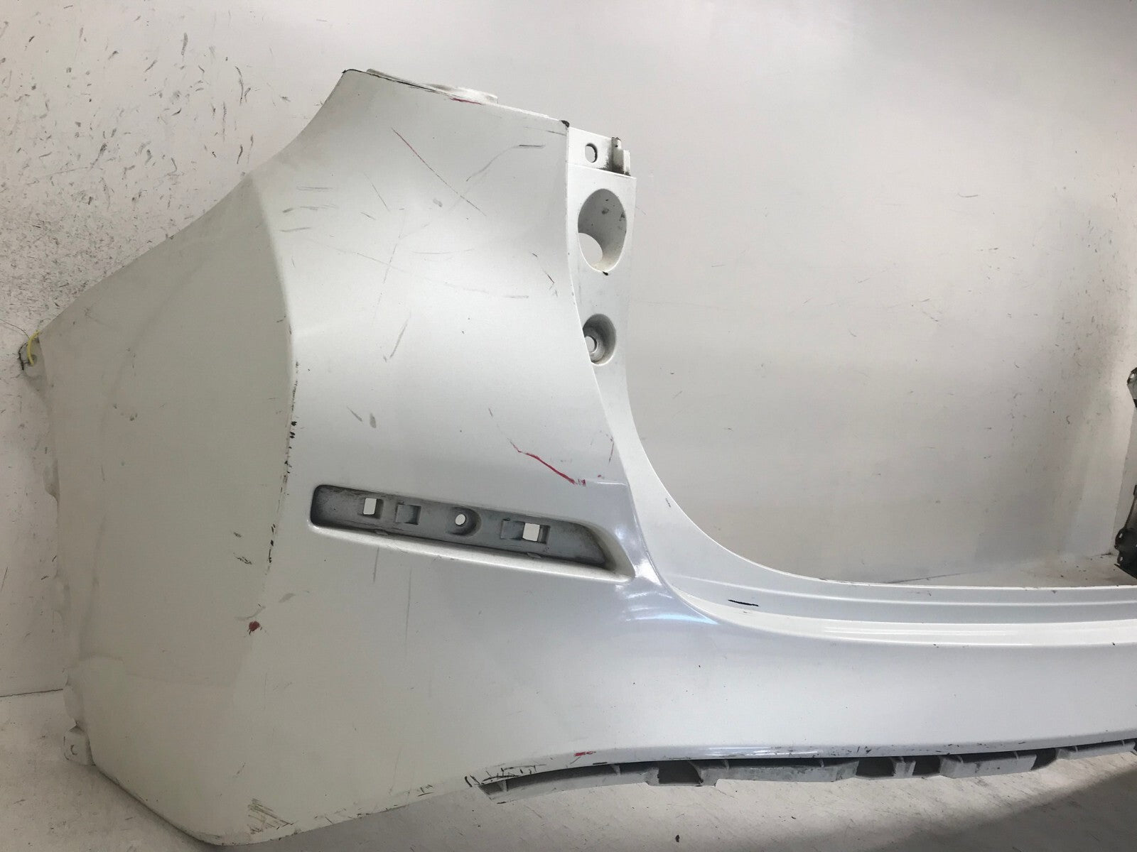 Rear Upper Bumper Cover Nissan Murano S/SL/SV/Platinum 2015-2018 85022-5AA0H OEM