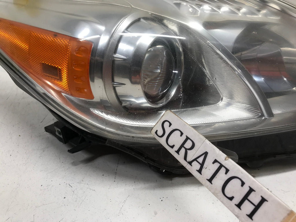Headlight Damaged Halogen Right Passenger RH Toyota Prius 12-15 CAPA